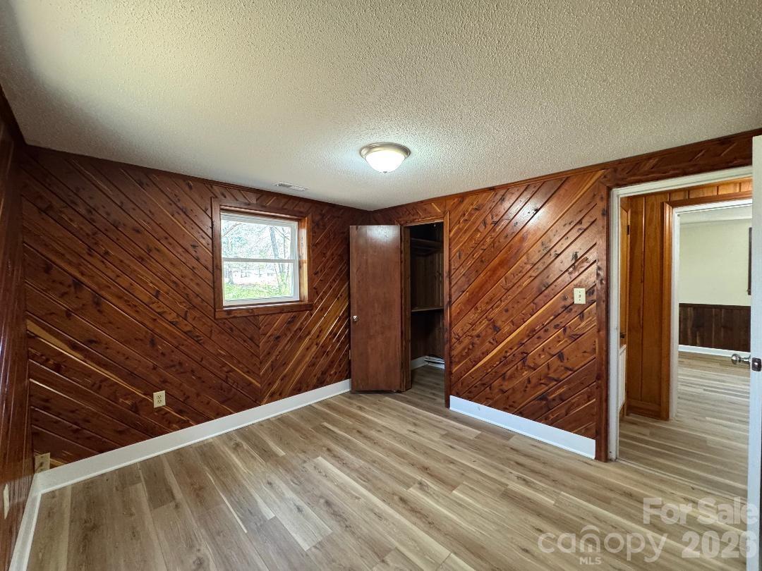 303 Green Street — Biscoe