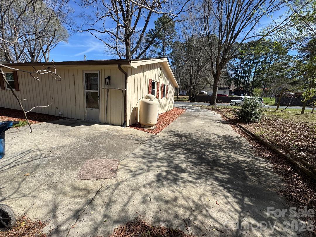 303 Green Street — Biscoe