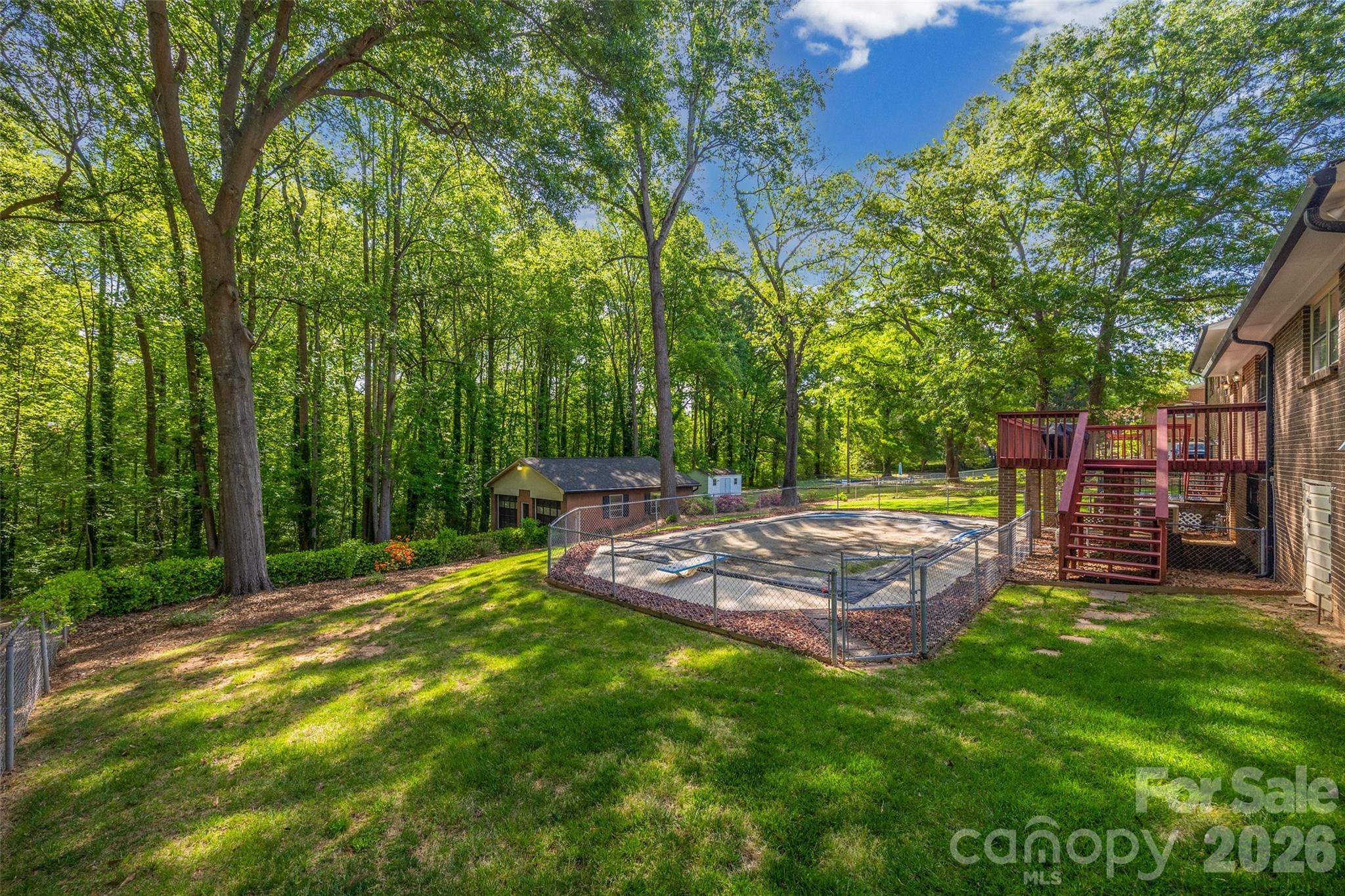 1914 N New Hope Road — Gastonia