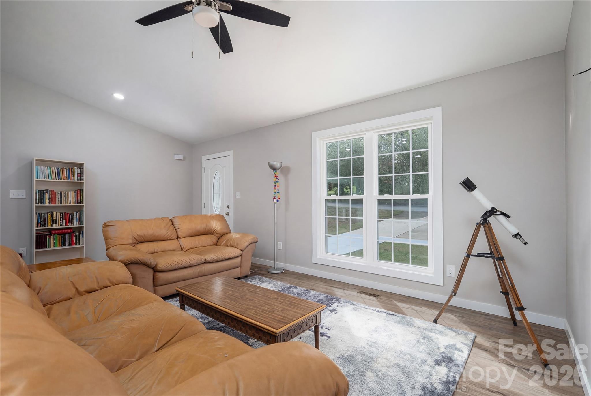 660 W 9th Street — Newton