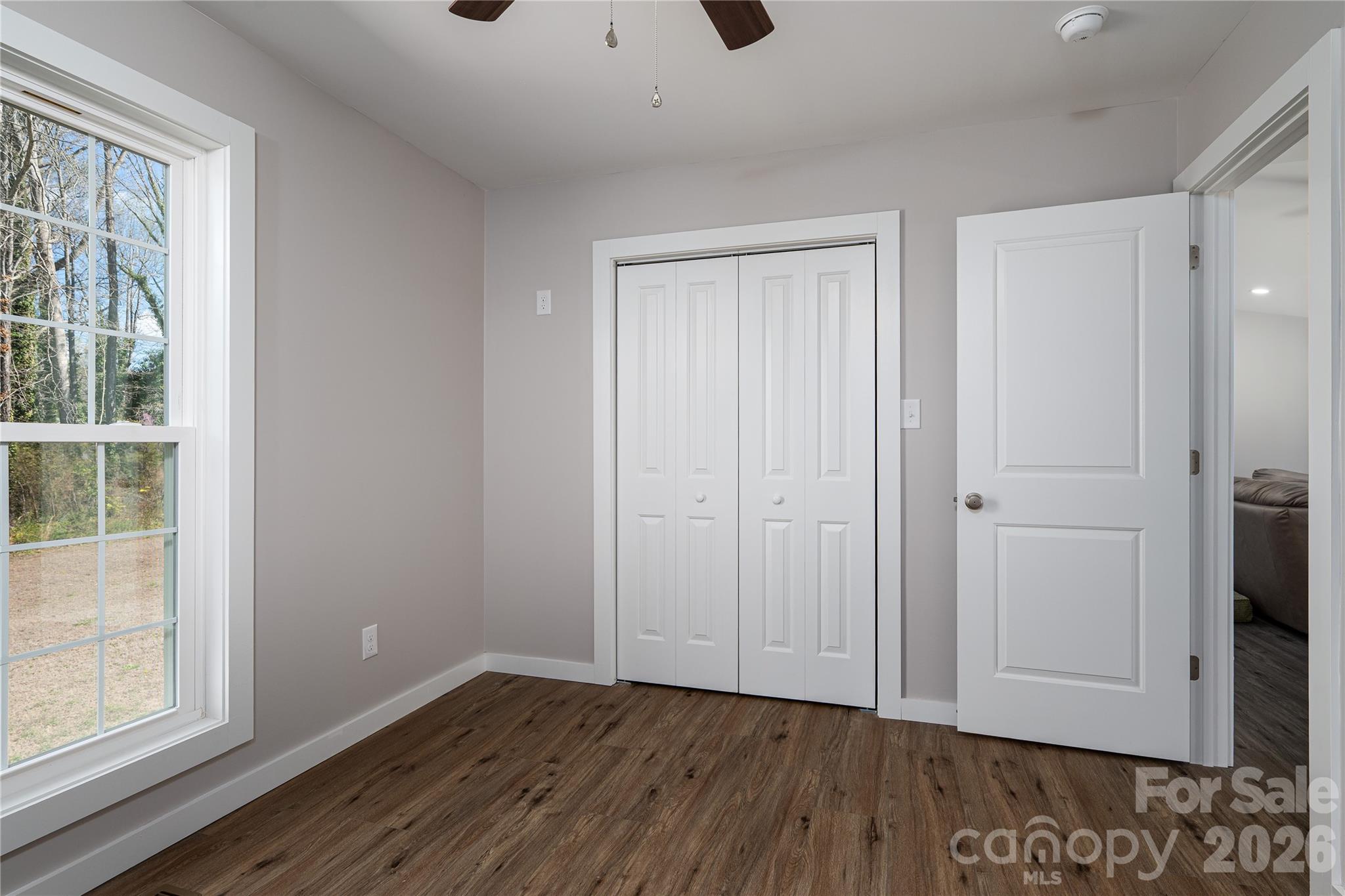 660 W 9th Street — Newton