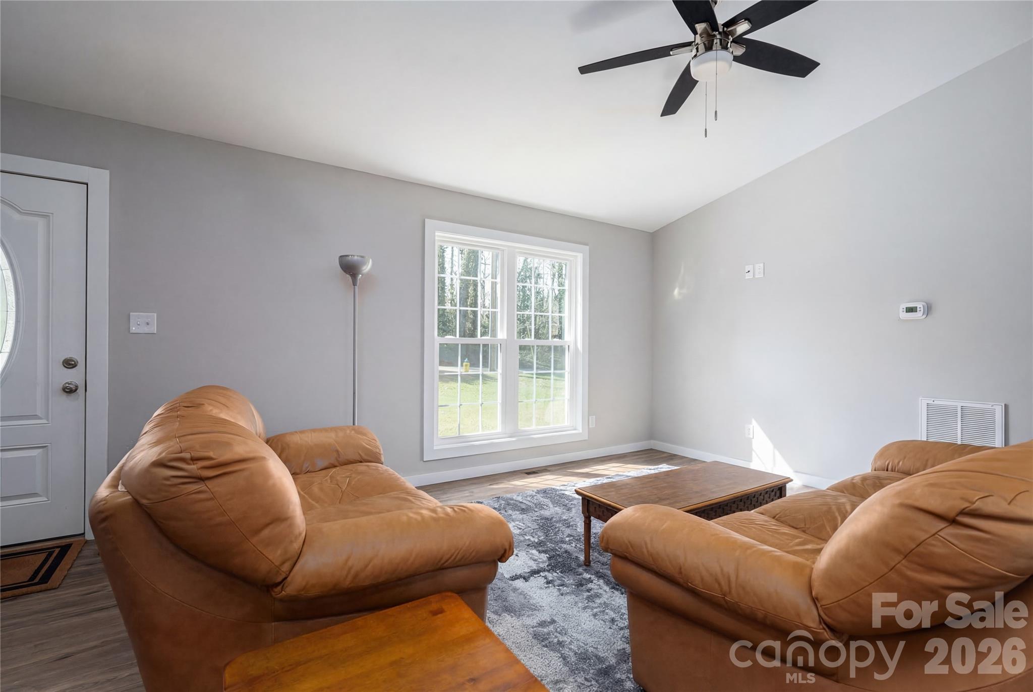 660 W 9th Street — Newton