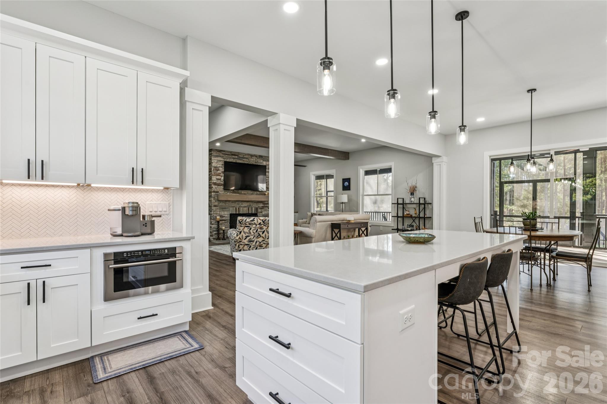 6615 Farmstead Lane — Concord