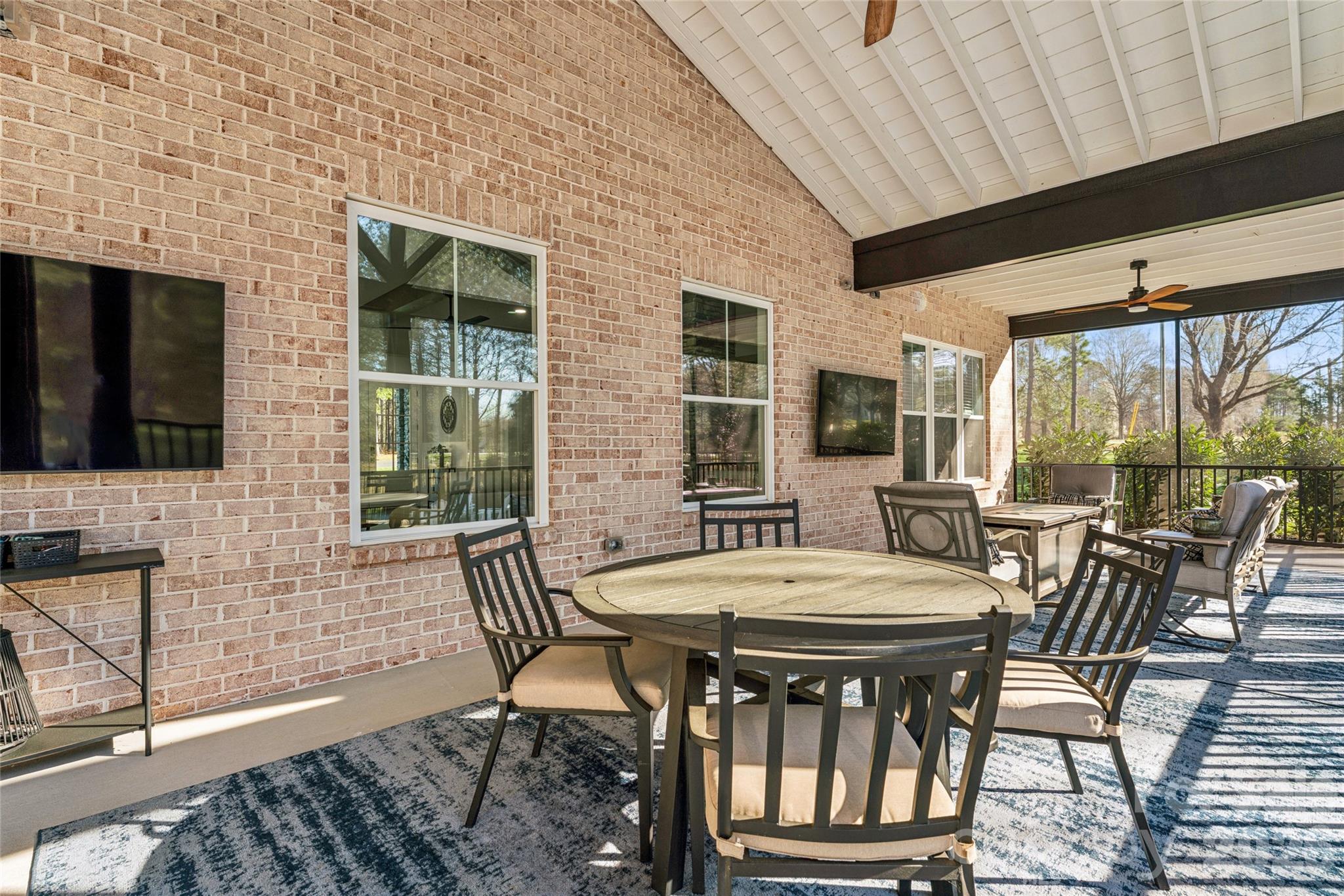 6615 Farmstead Lane — Concord