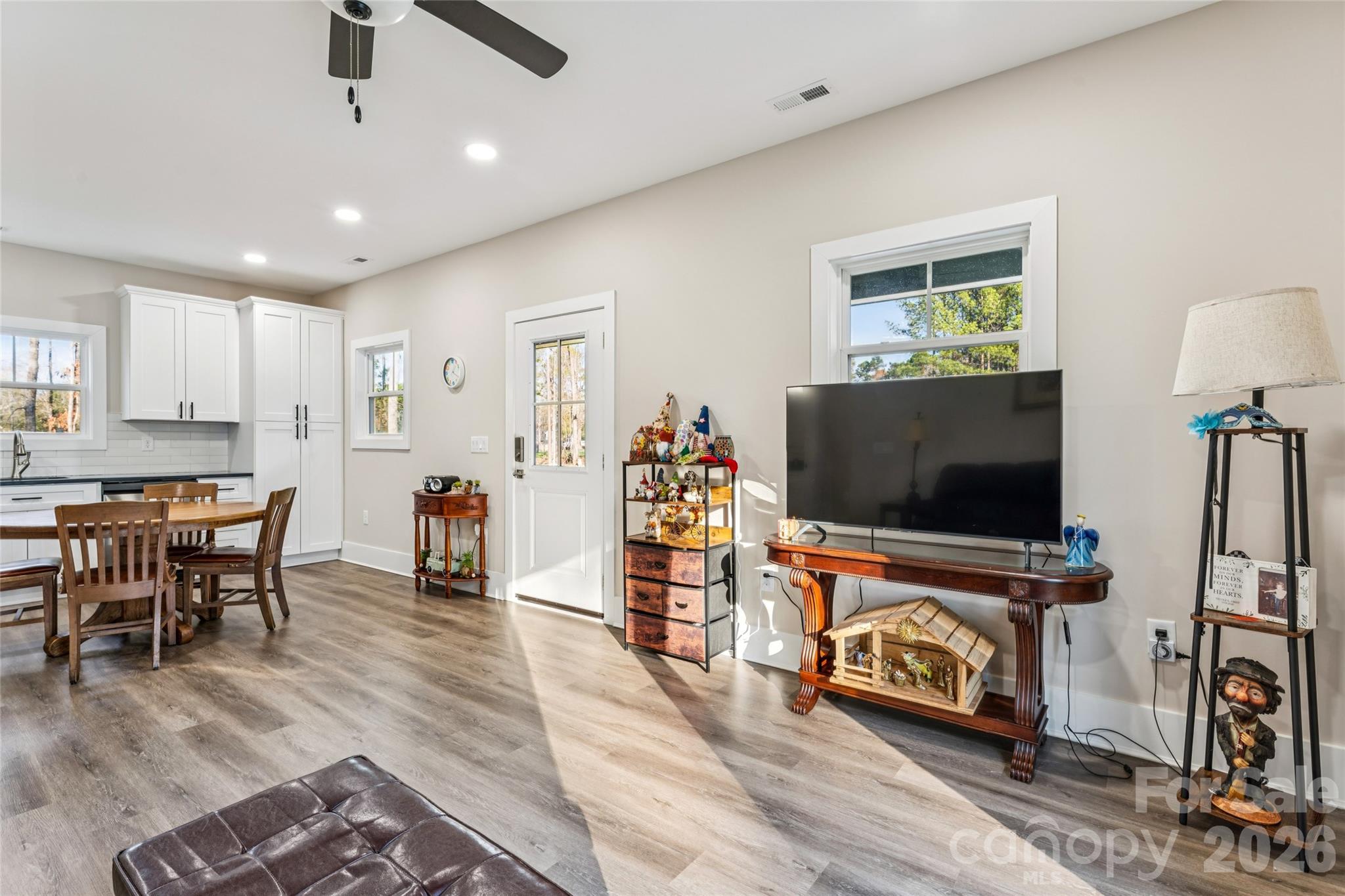 6615 Farmstead Lane — Concord