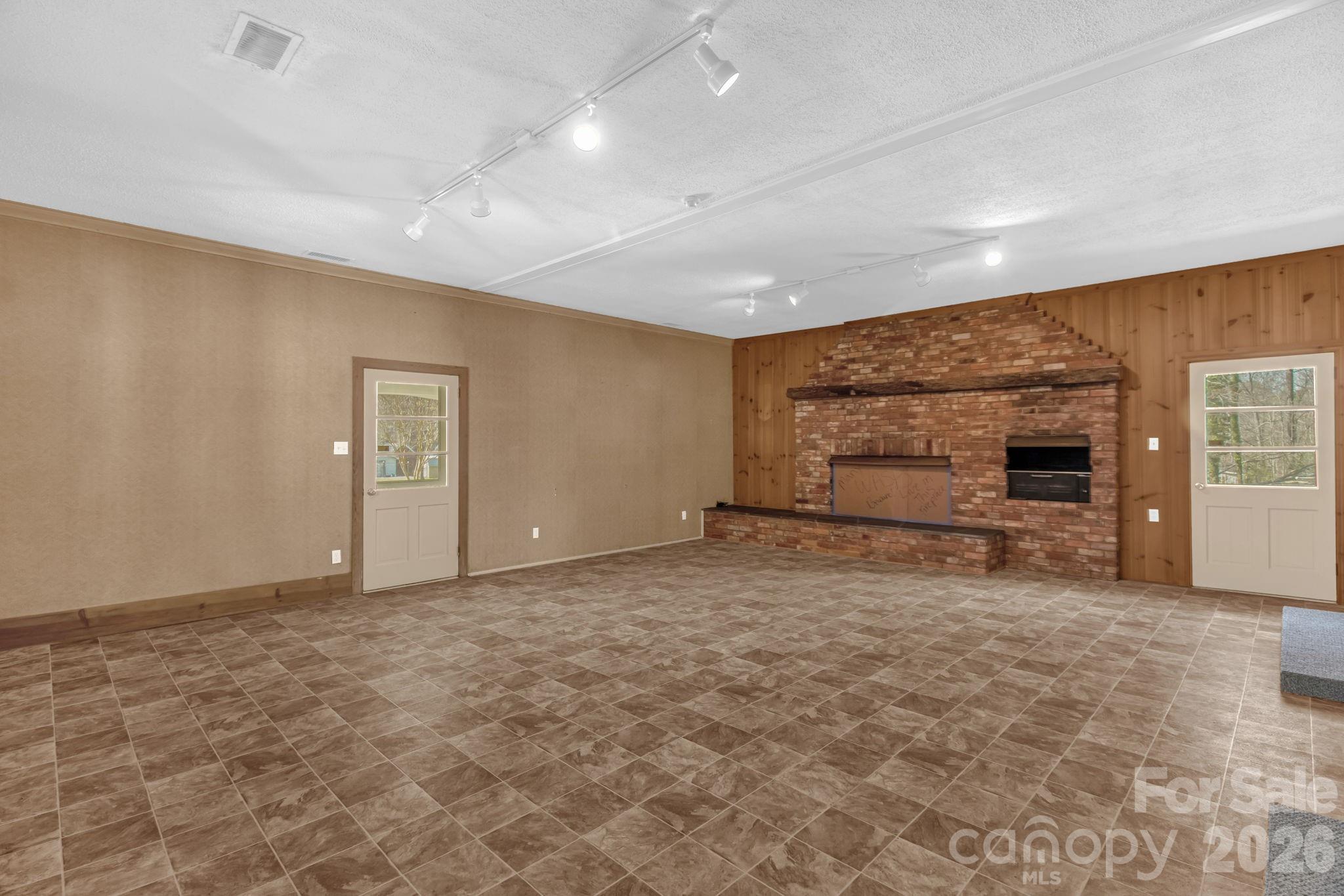 875 Bonanza Drive — Salisbury