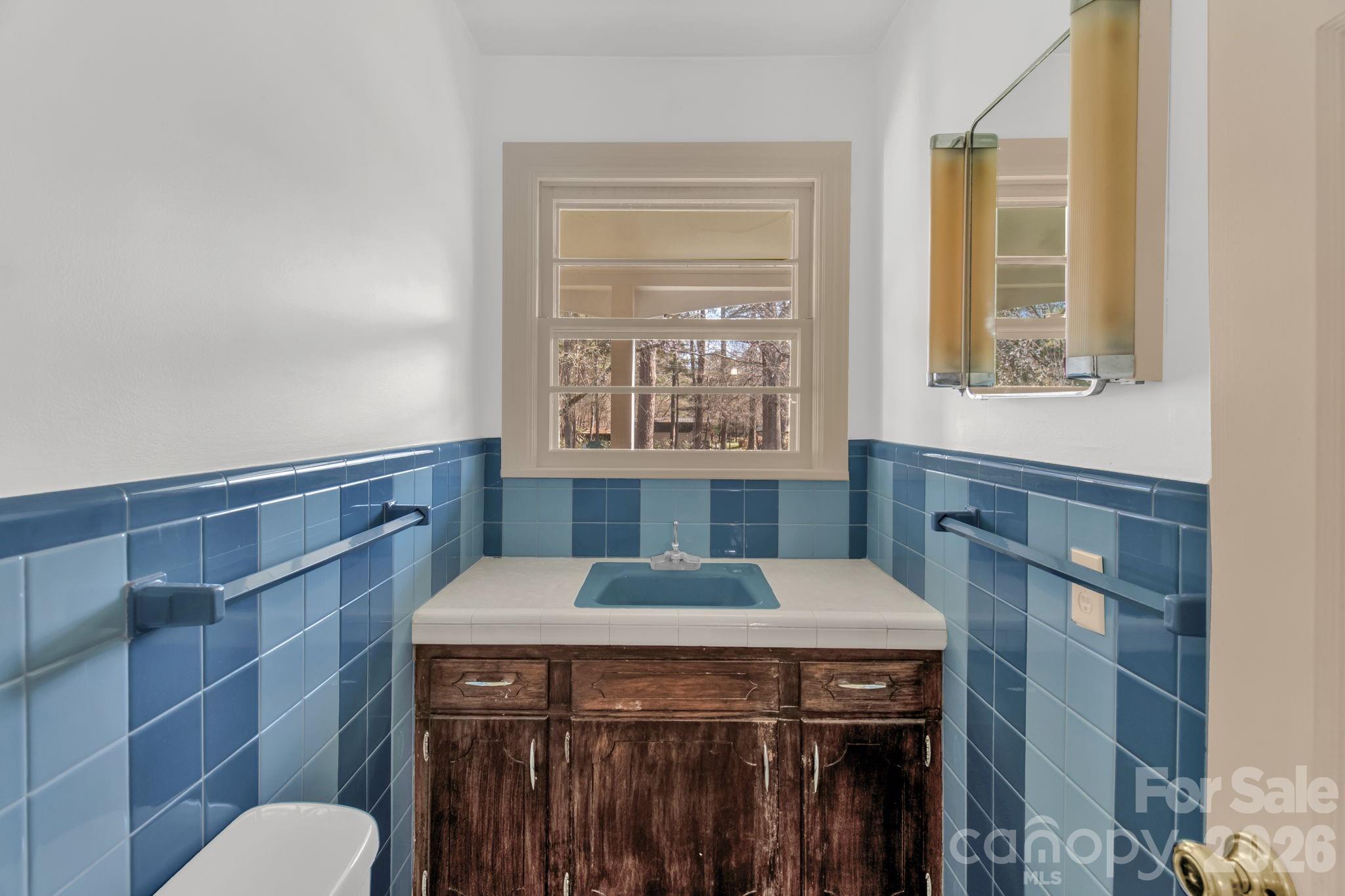 875 Bonanza Drive — Salisbury