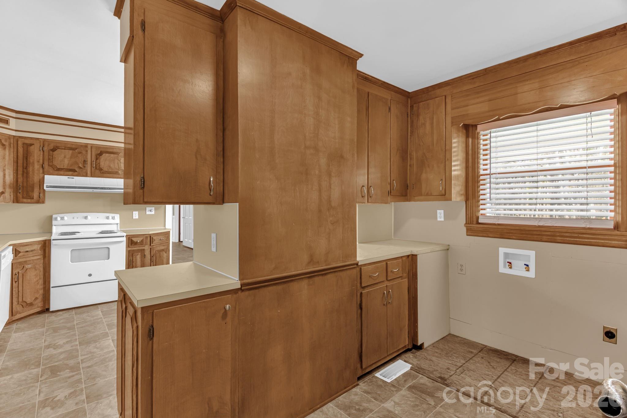 875 Bonanza Drive — Salisbury