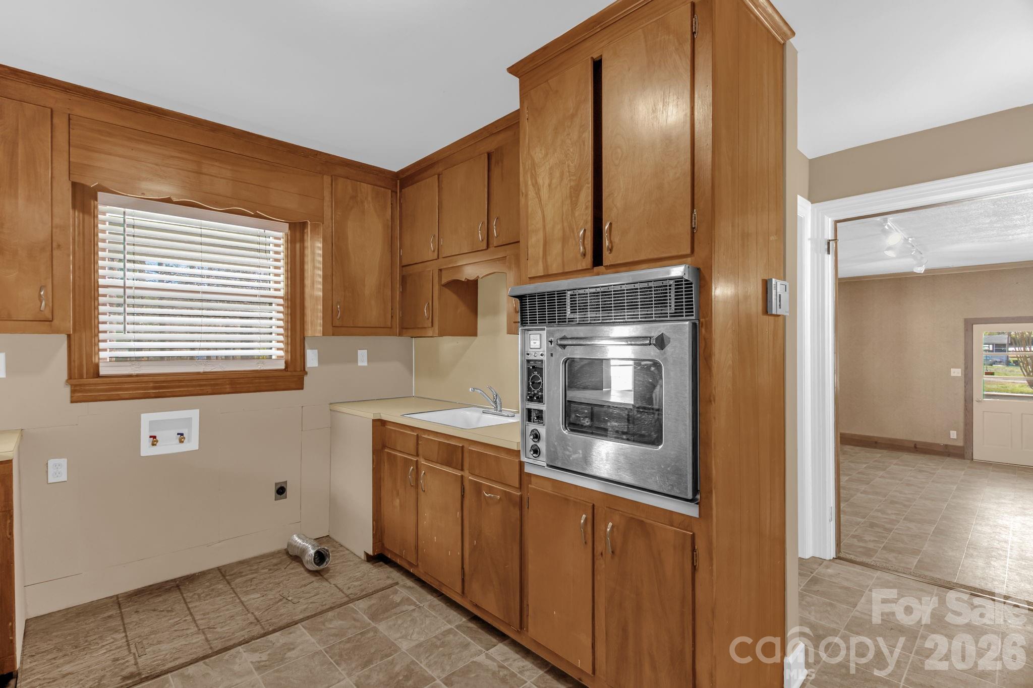 875 Bonanza Drive — Salisbury