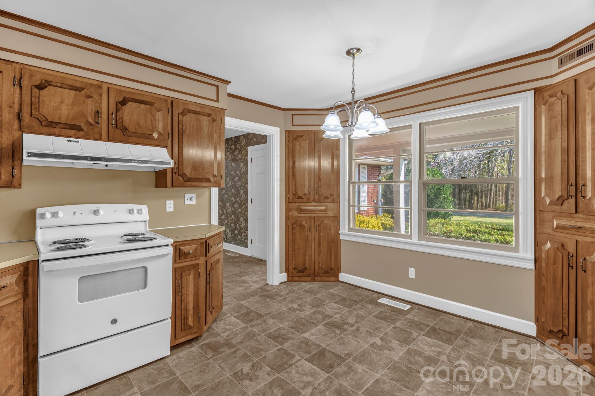 875 Bonanza Drive — Salisbury
