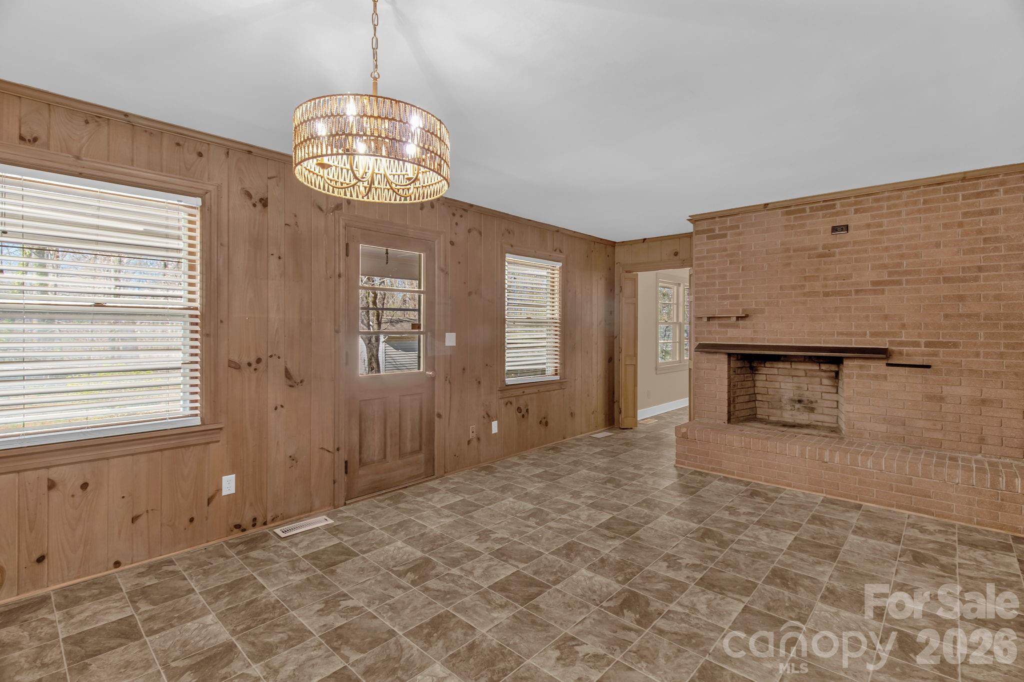 875 Bonanza Drive — Salisbury