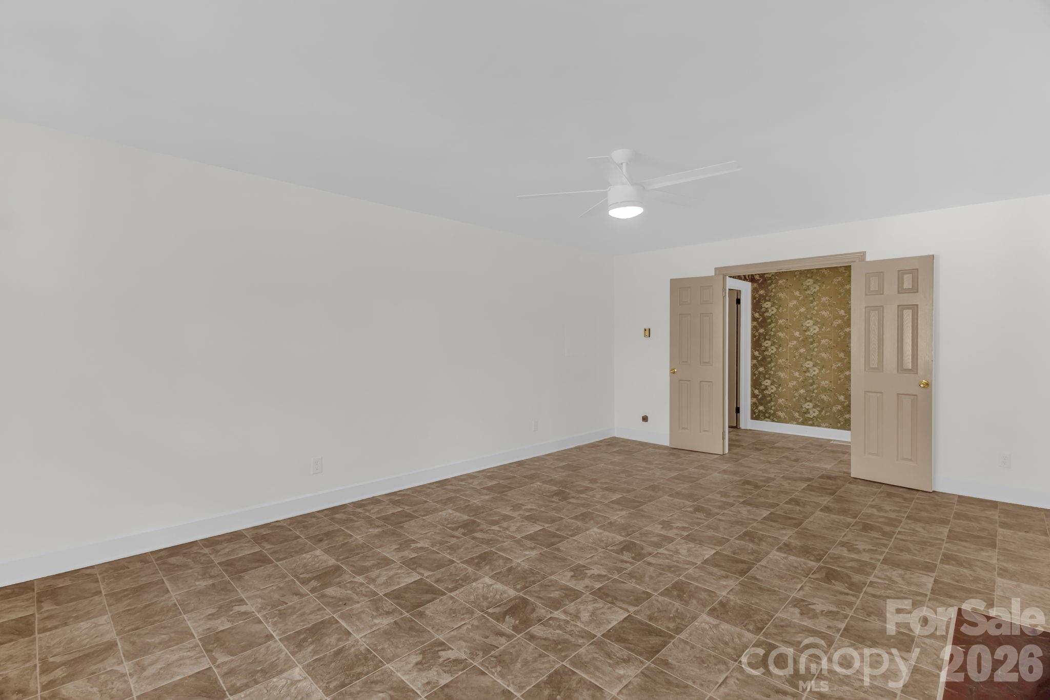 875 Bonanza Drive — Salisbury