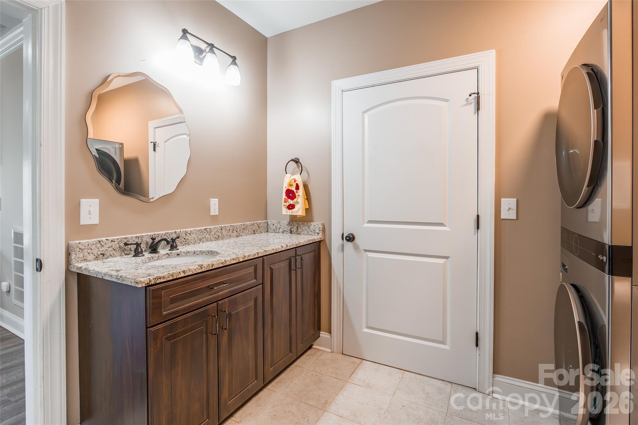 2360 Smith Harbour Drive — Denver