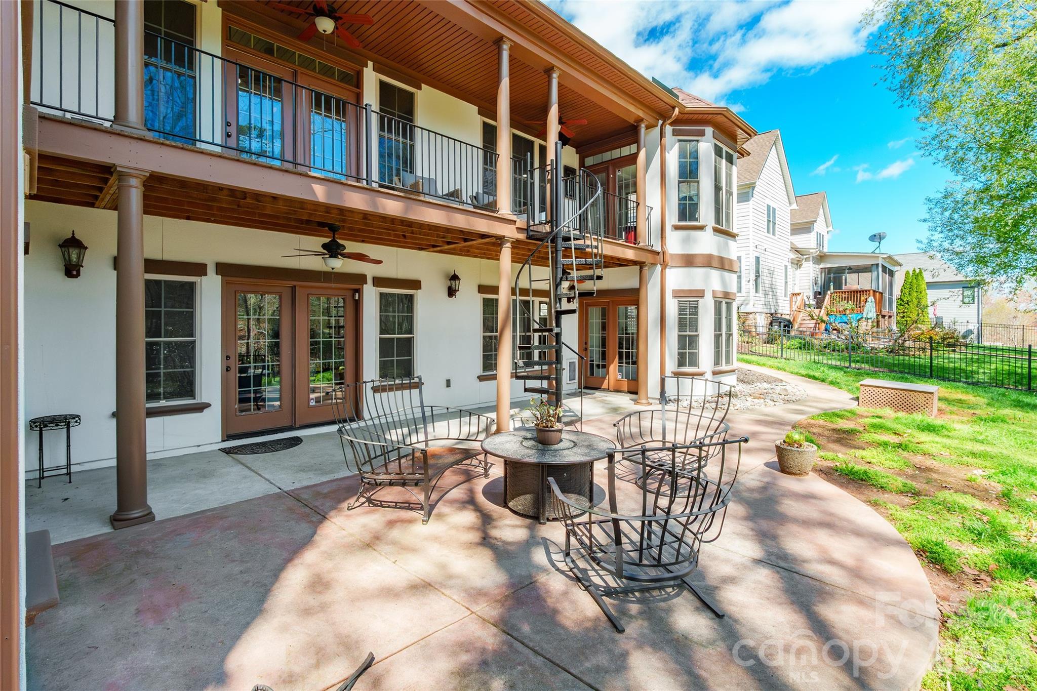 2360 Smith Harbour Drive — Denver