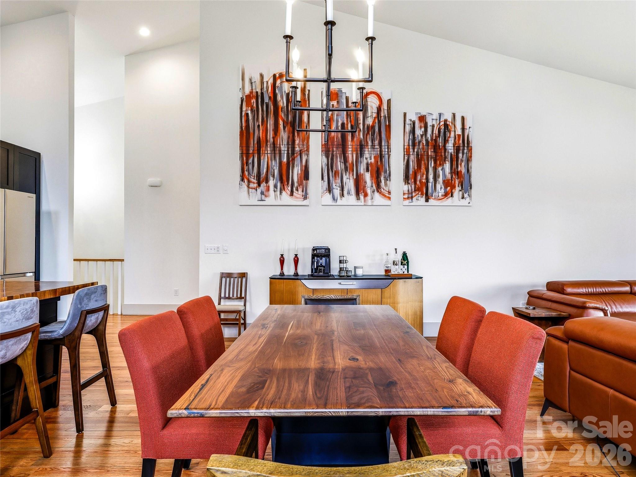 80 Caledonia Road — Asheville