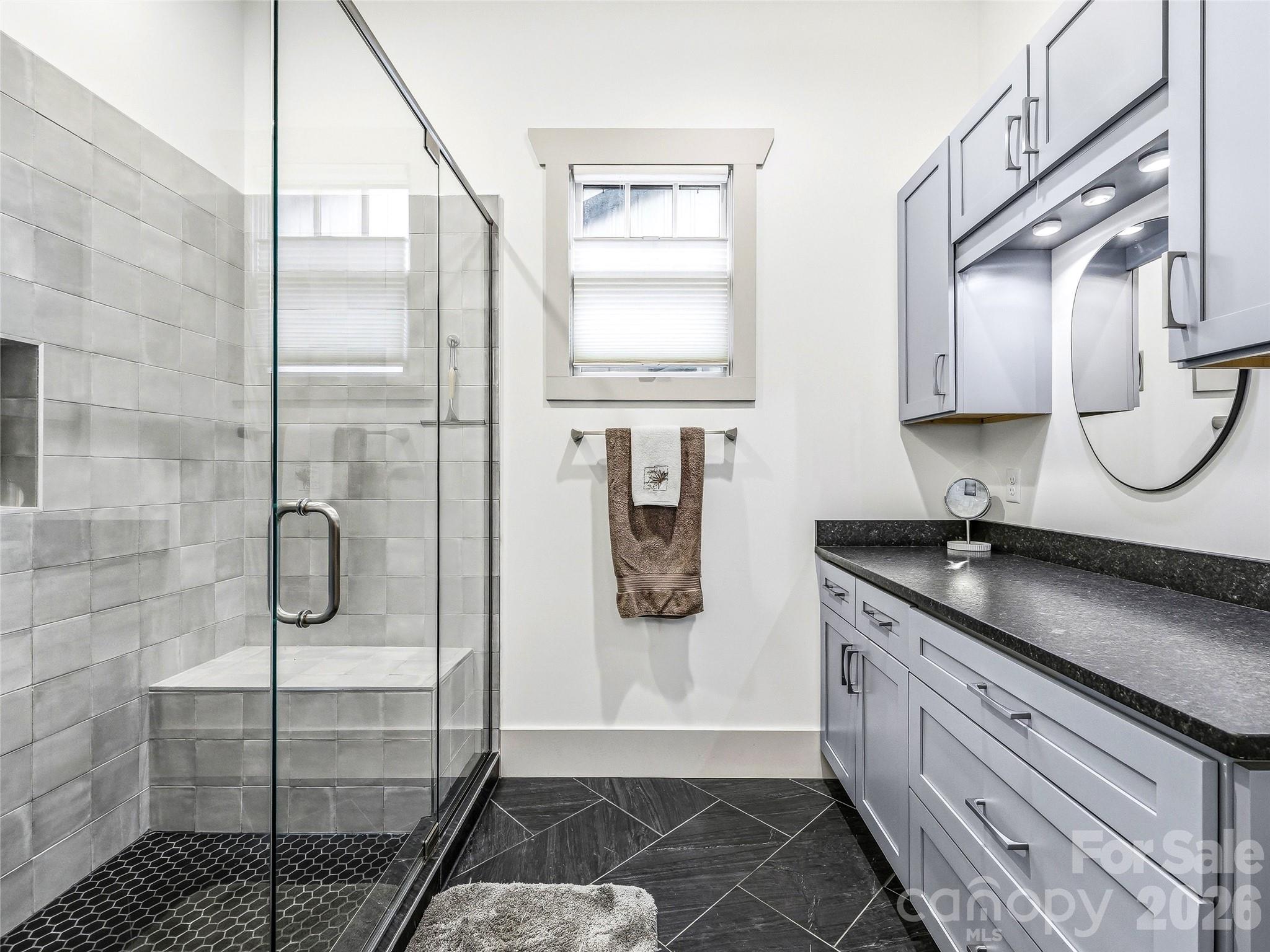 80 Caledonia Road — Asheville