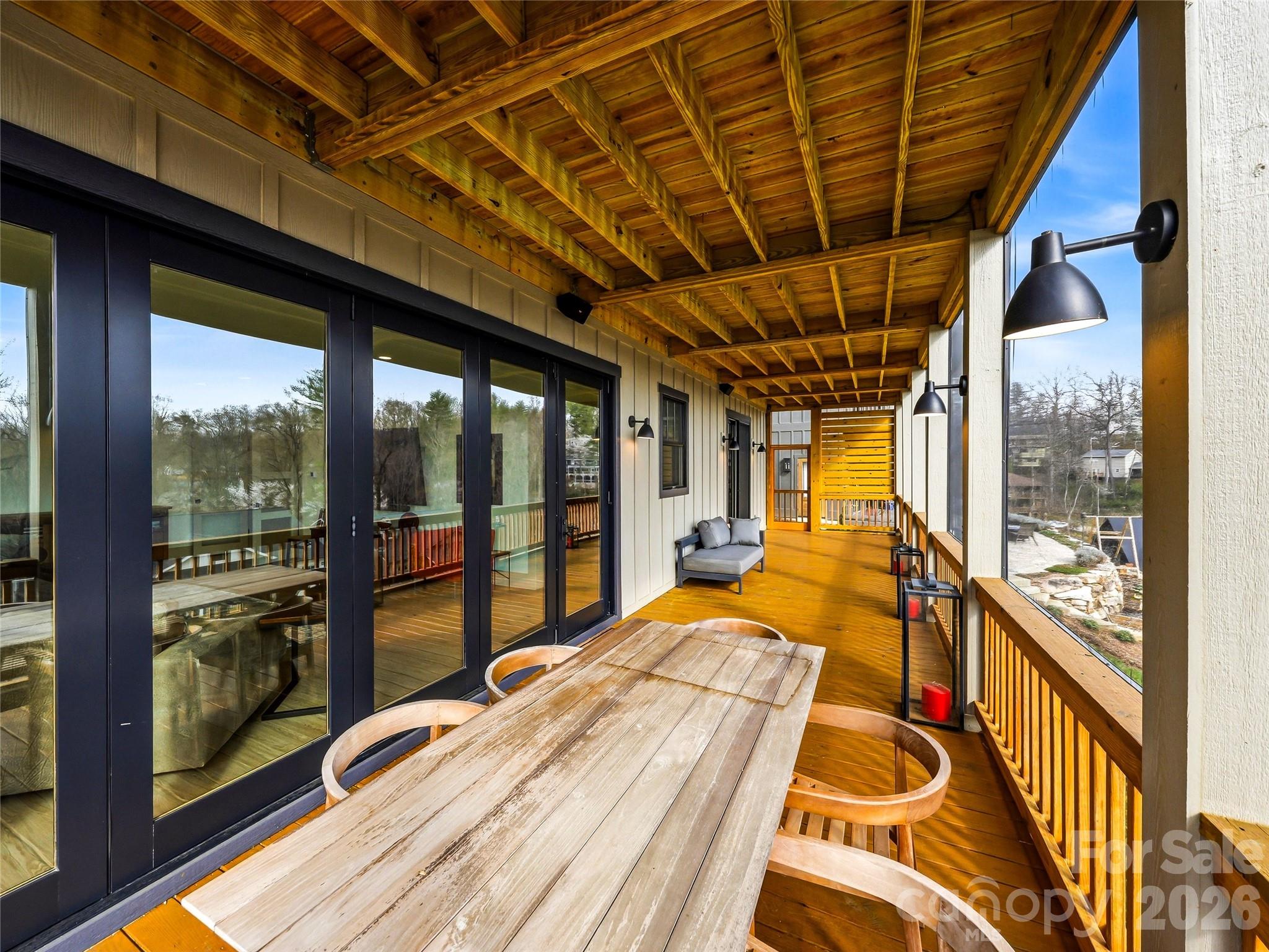 80 Caledonia Road — Asheville