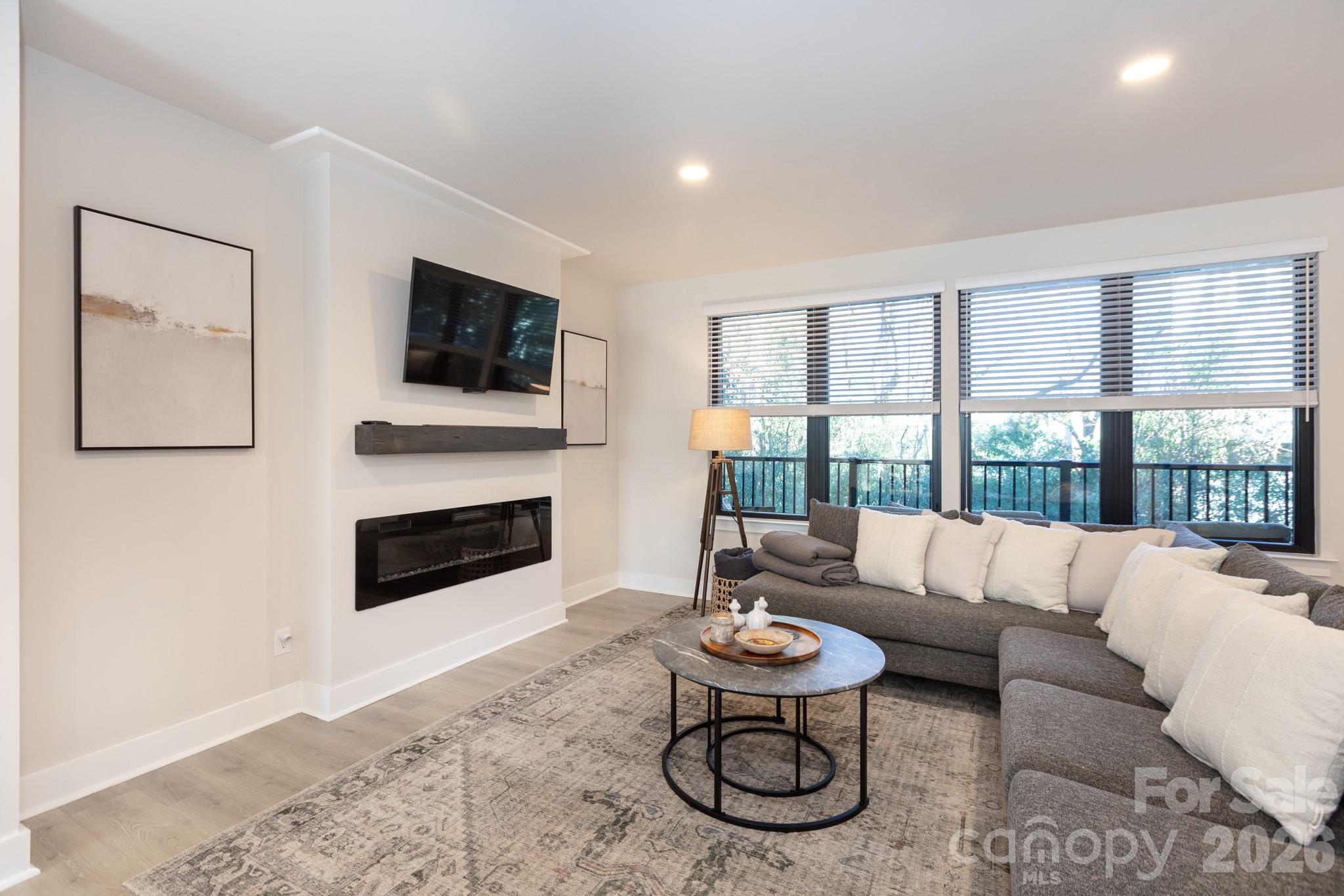 3538 Saker Lane — Charlotte