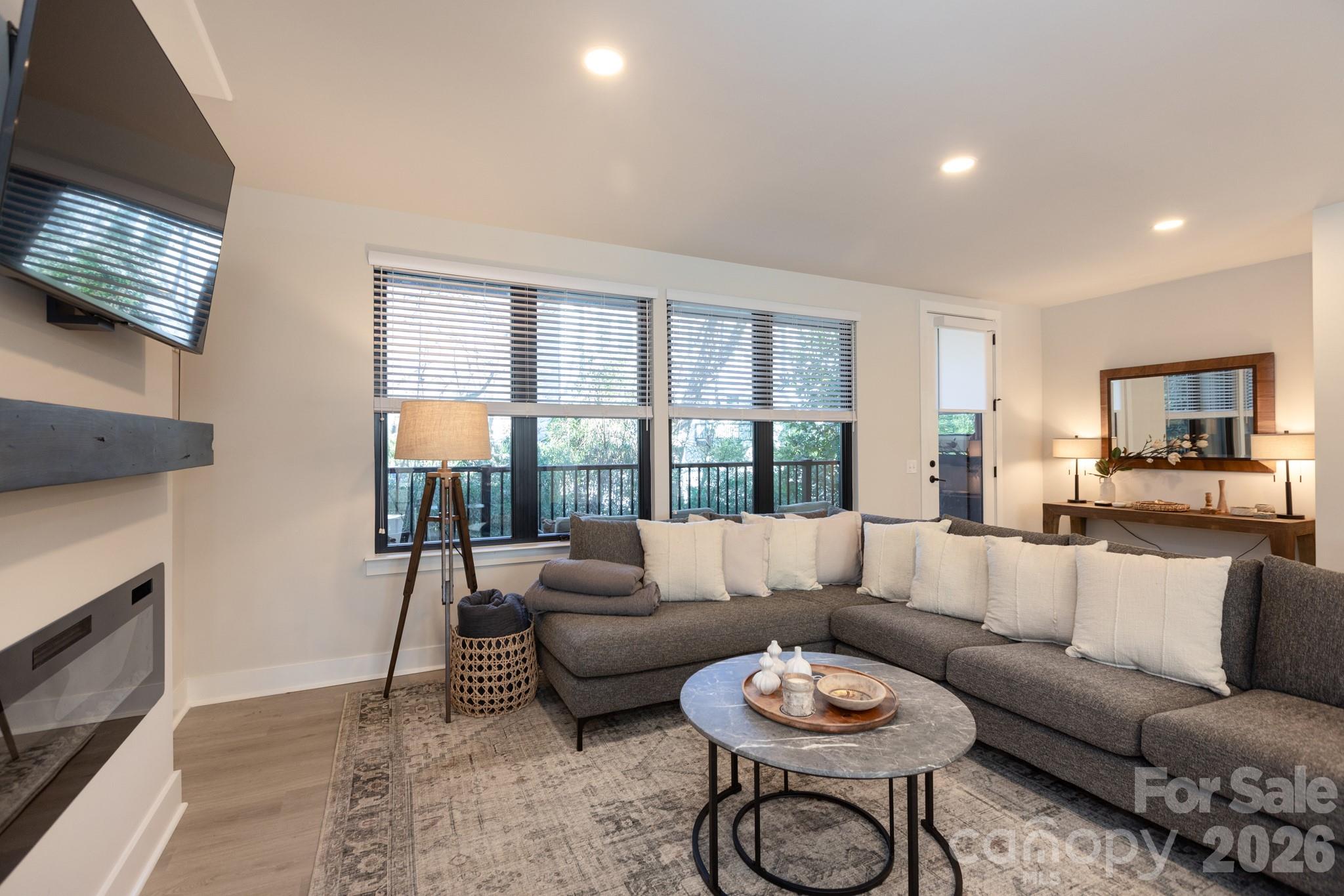 3538 Saker Lane — Charlotte