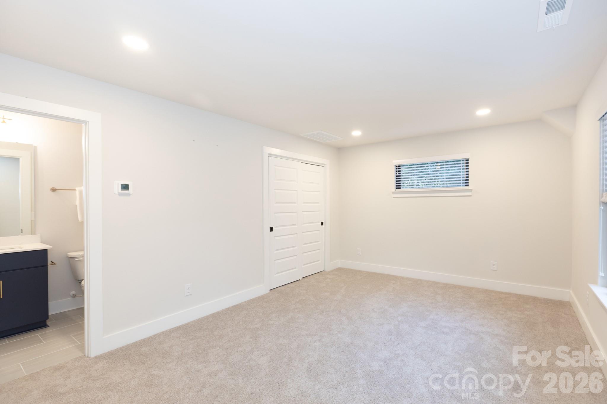 3538 Saker Lane — Charlotte