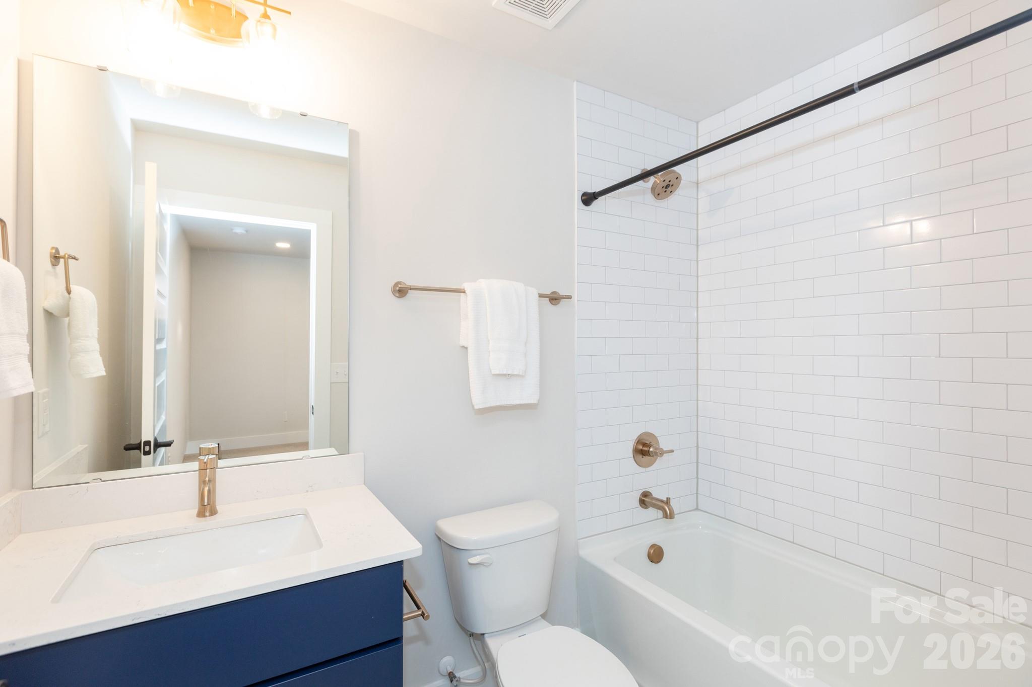 3538 Saker Lane — Charlotte