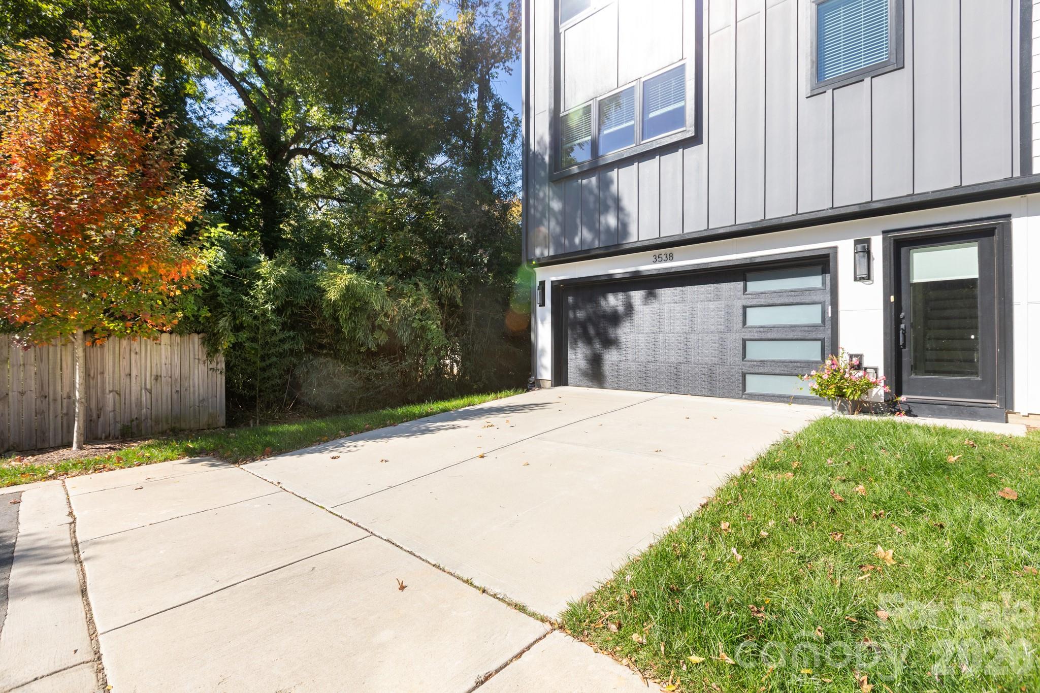 3538 Saker Lane — Charlotte