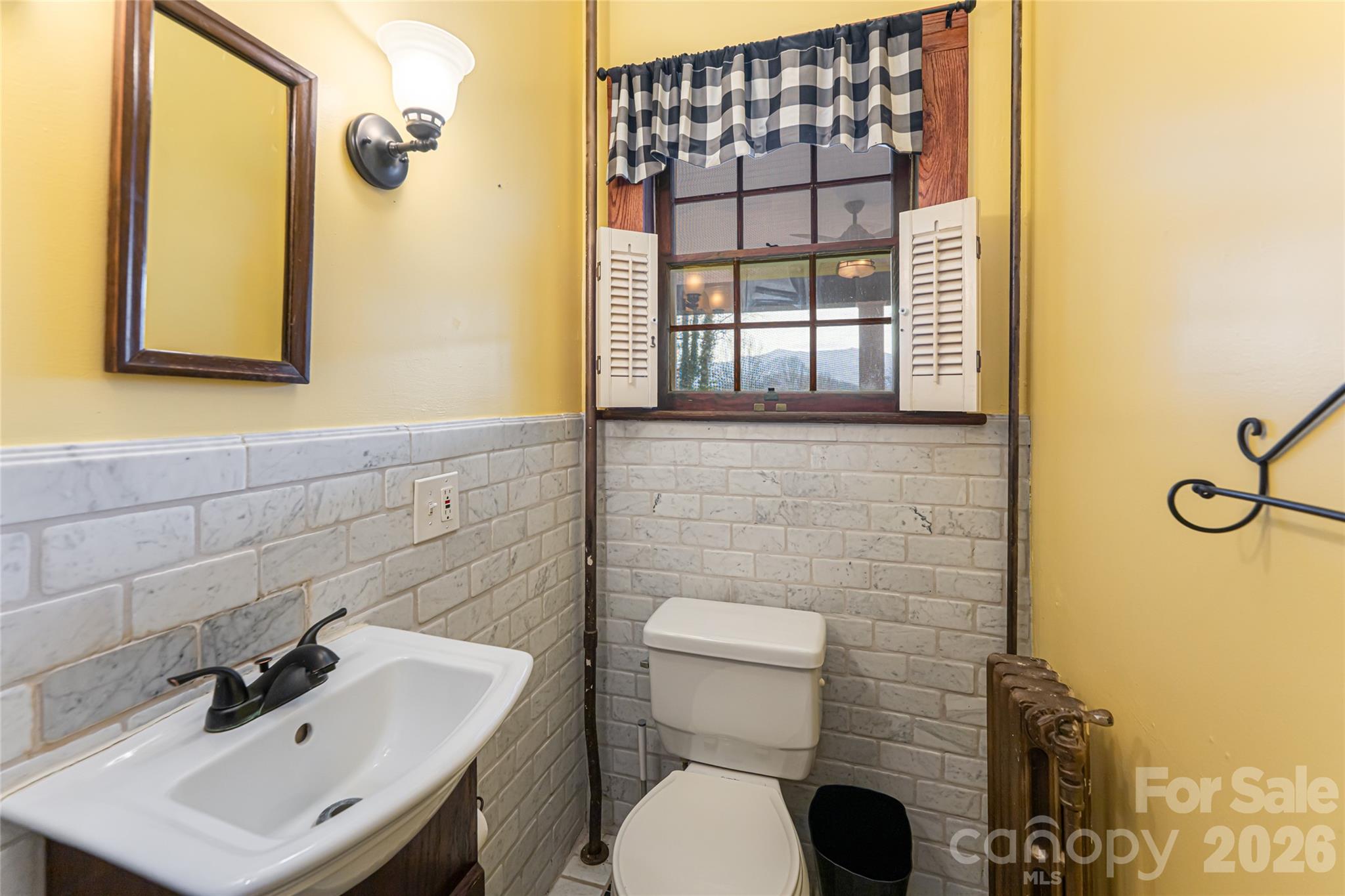 147 Preservation Way — Waynesville