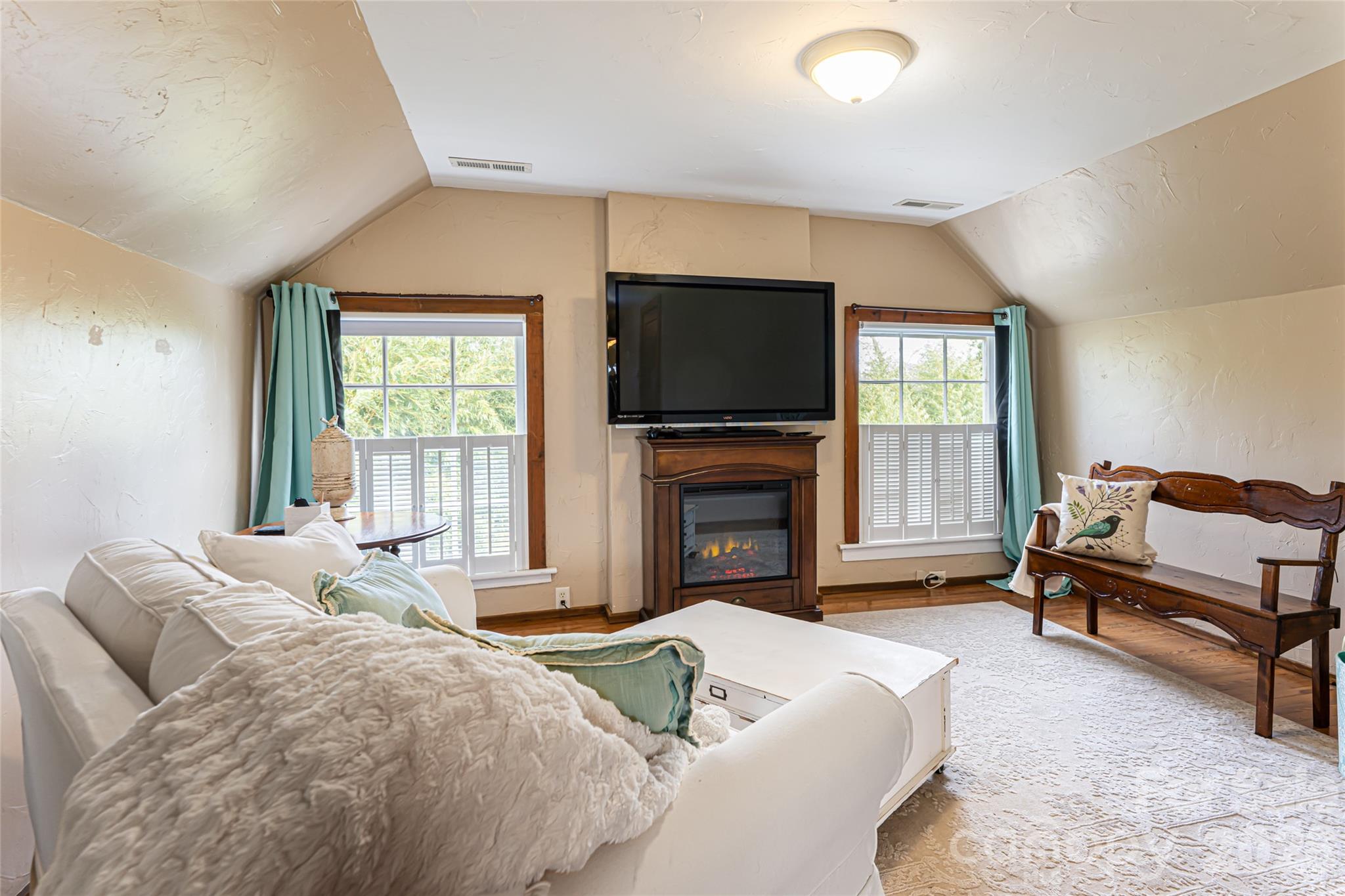 147 Preservation Way — Waynesville