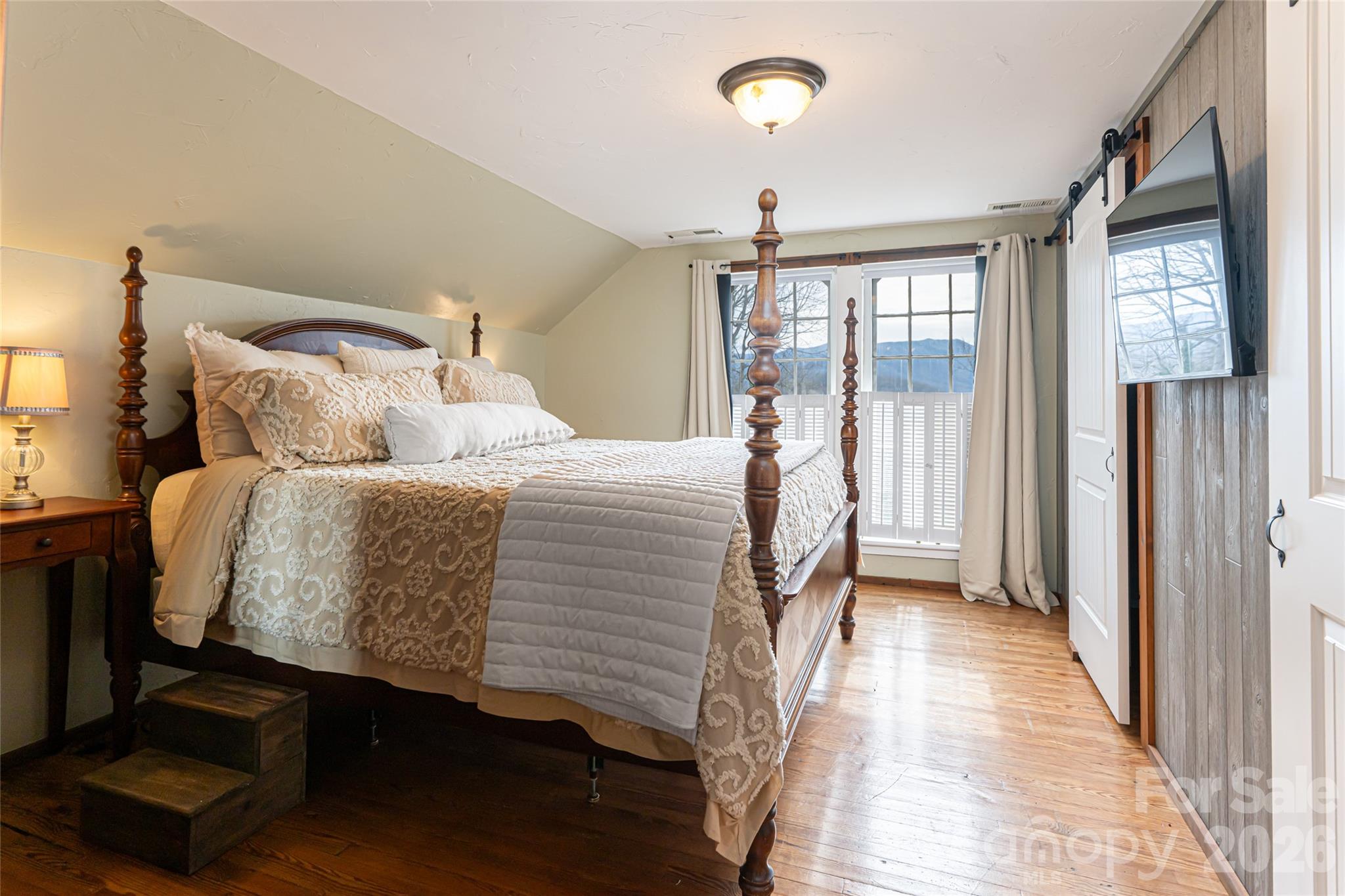 147 Preservation Way — Waynesville