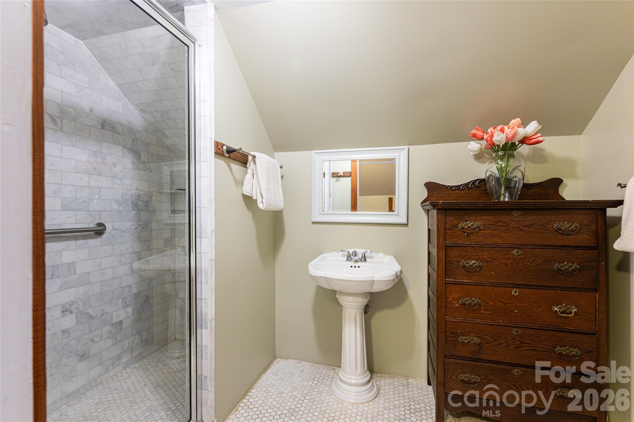 147 Preservation Way — Waynesville