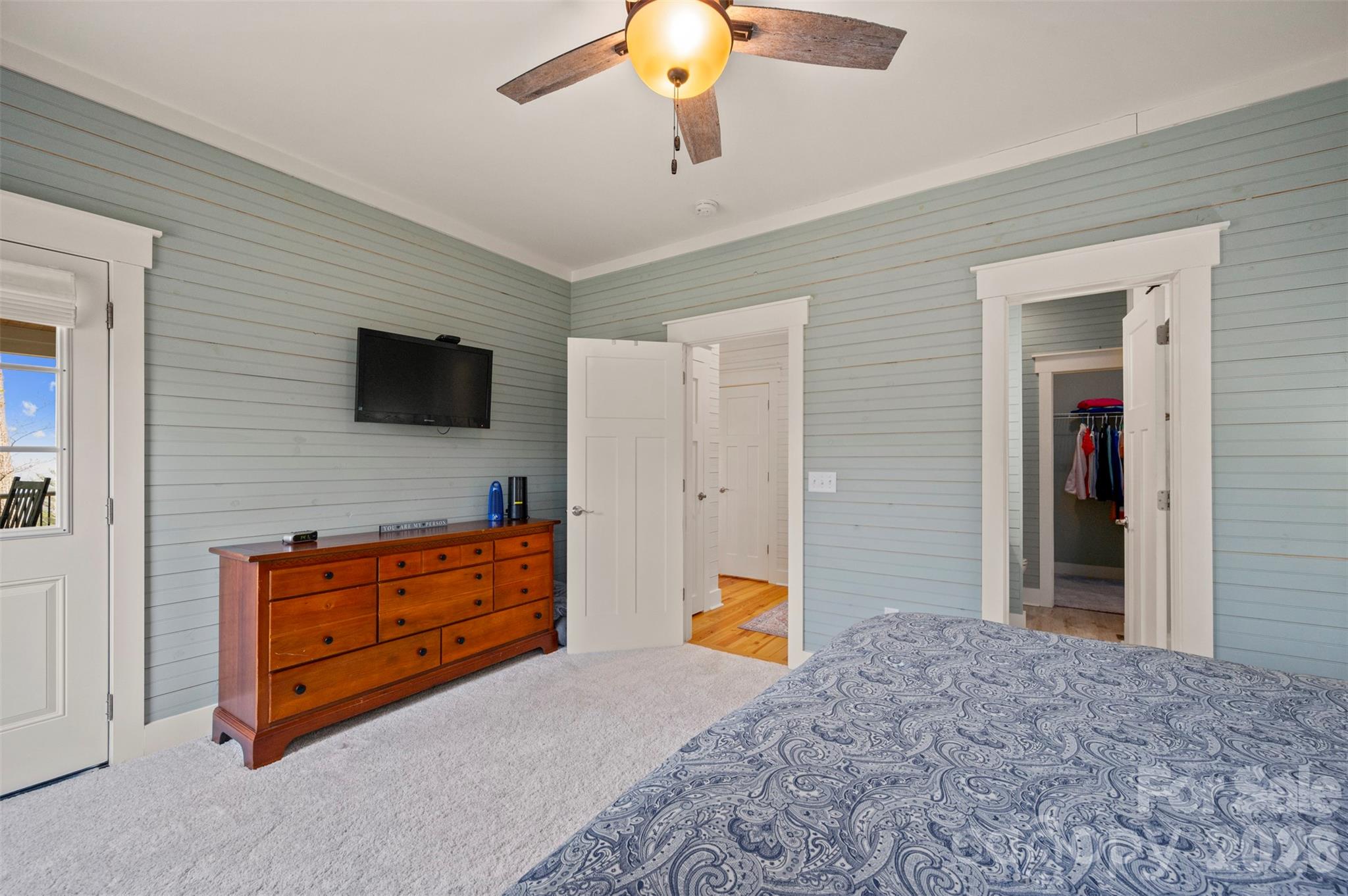 823 Silverstone Drive — Hendersonville