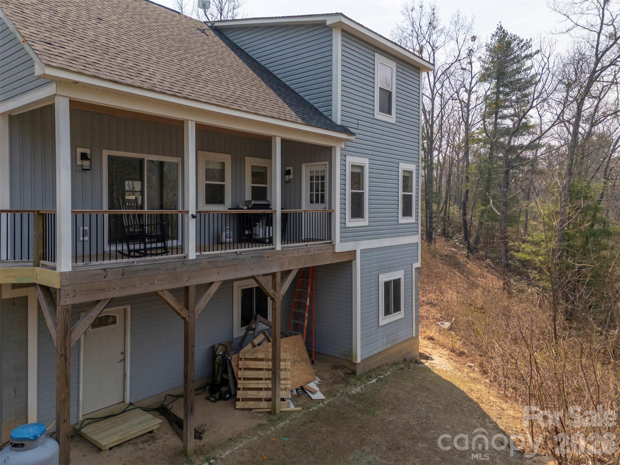823 Silverstone Drive — Hendersonville
