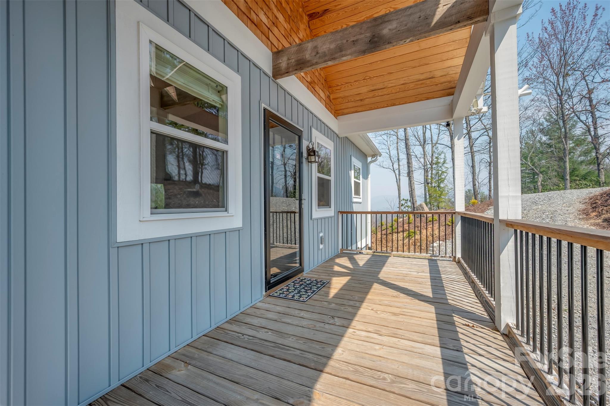 823 Silverstone Drive — Hendersonville