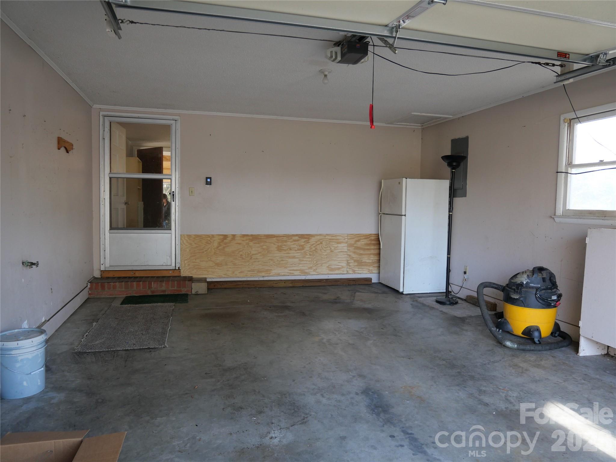 220 N Russell Street — Troy