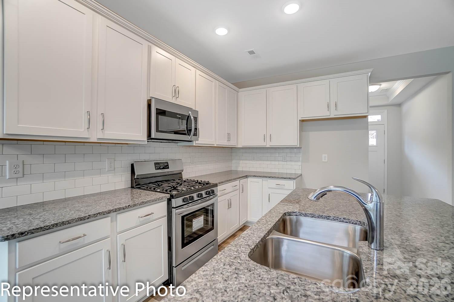 446 Blythe Townhome Lane — Waxhaw
