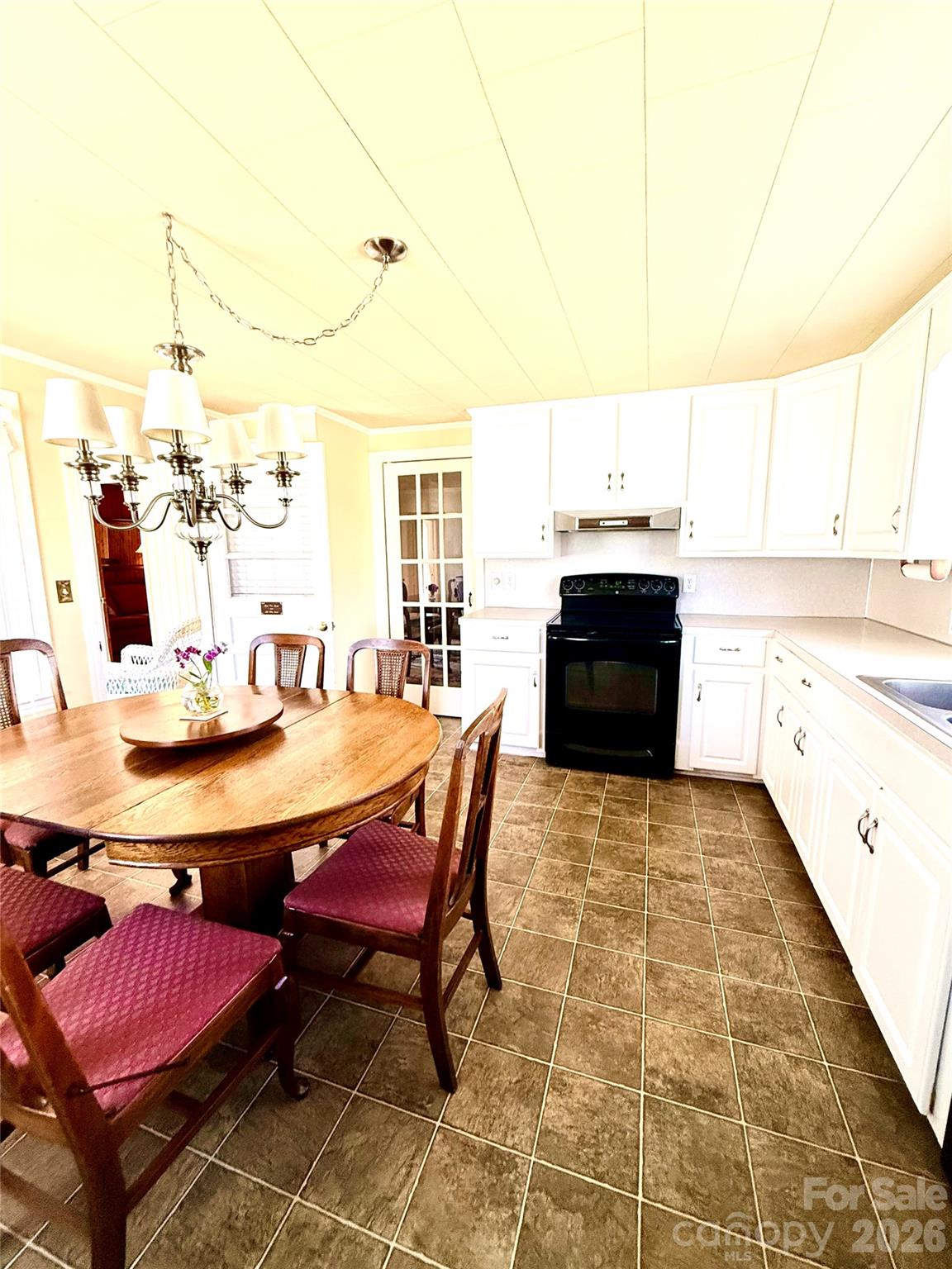 1005 N Main Street — Oakboro