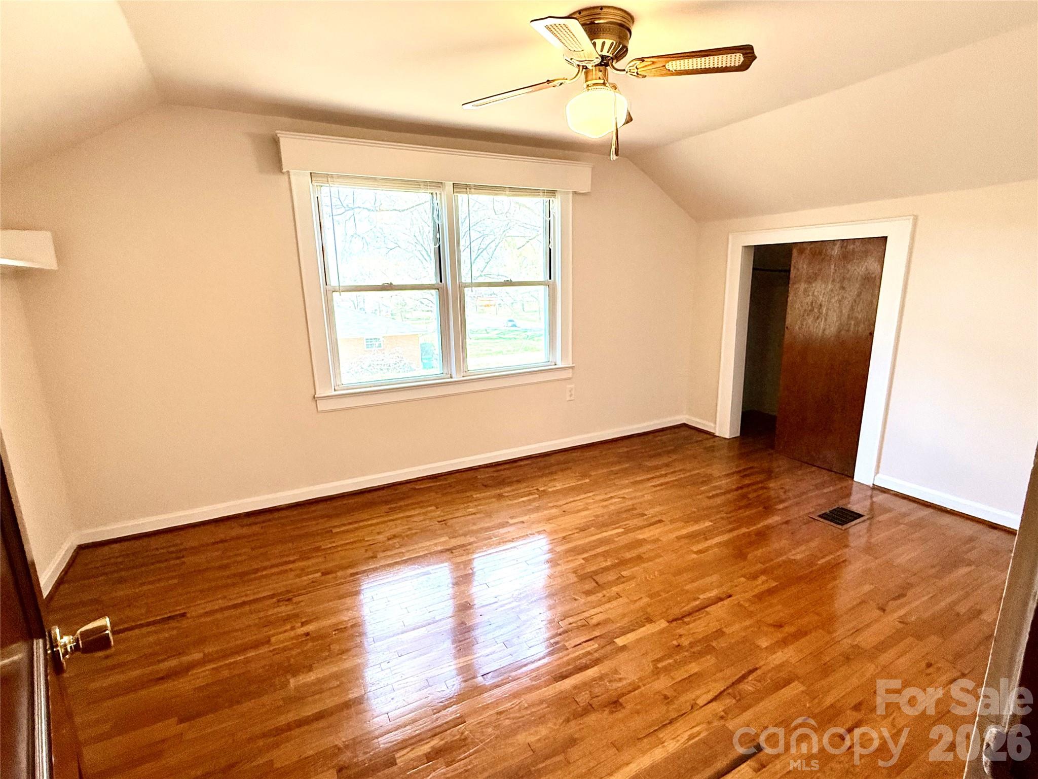 1005 N Main Street — Oakboro