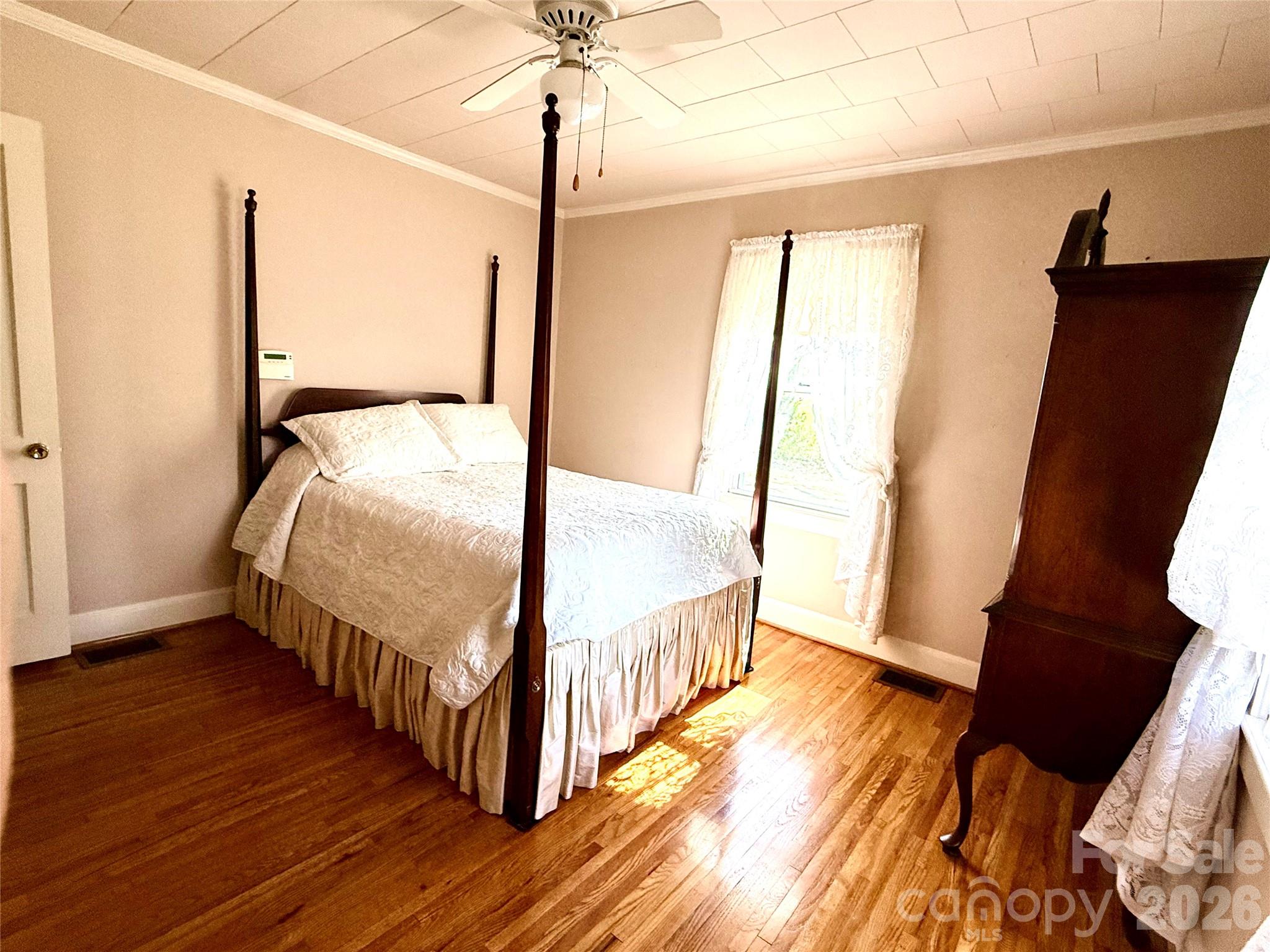 1005 N Main Street — Oakboro