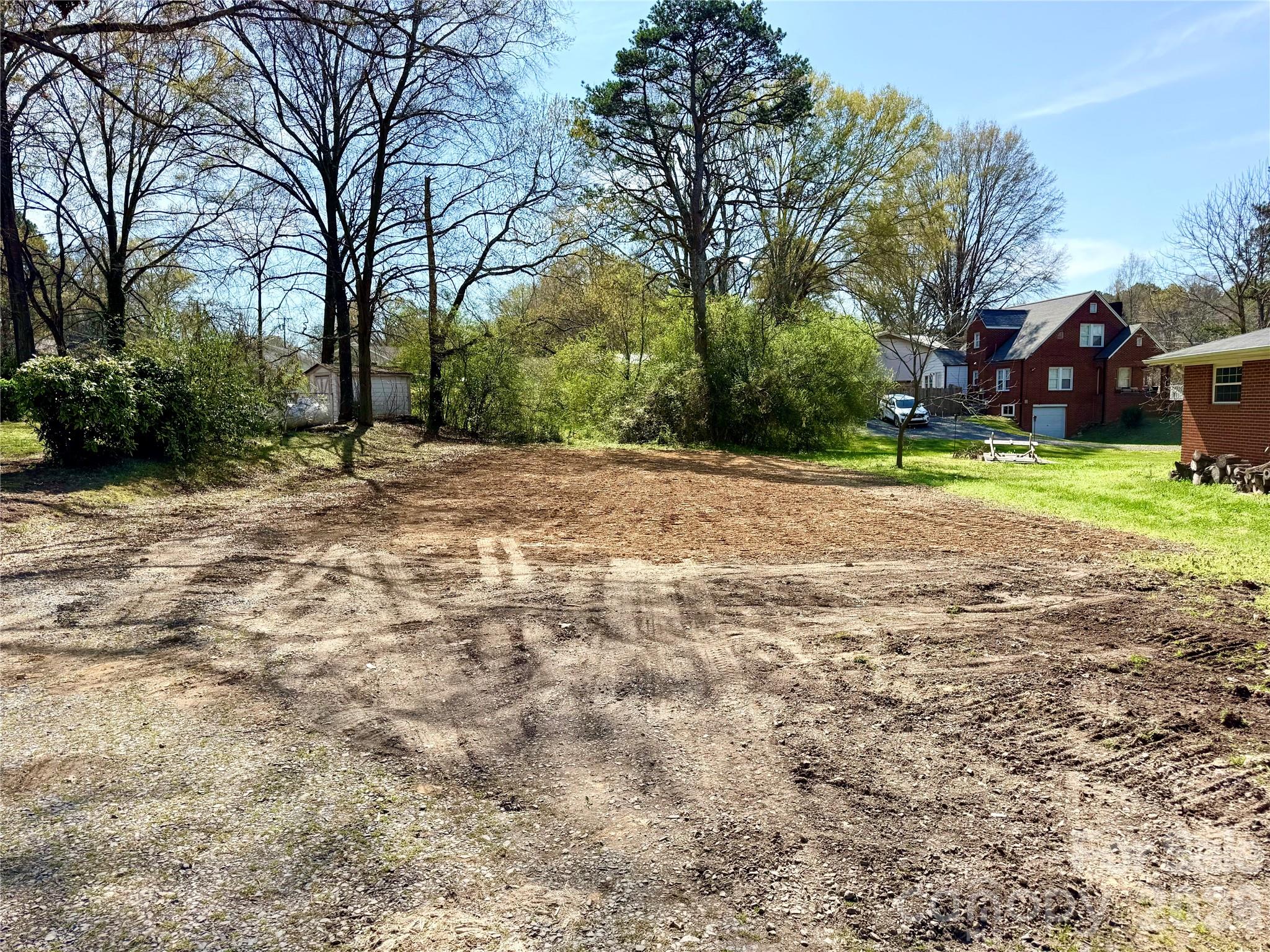 1005 N Main Street — Oakboro