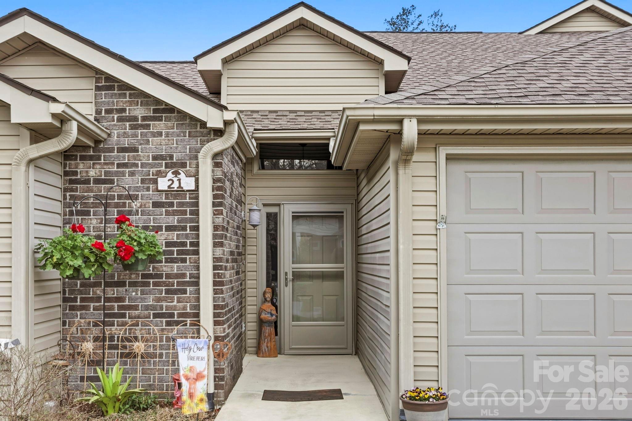 21 Tisha Lane — Hendersonville