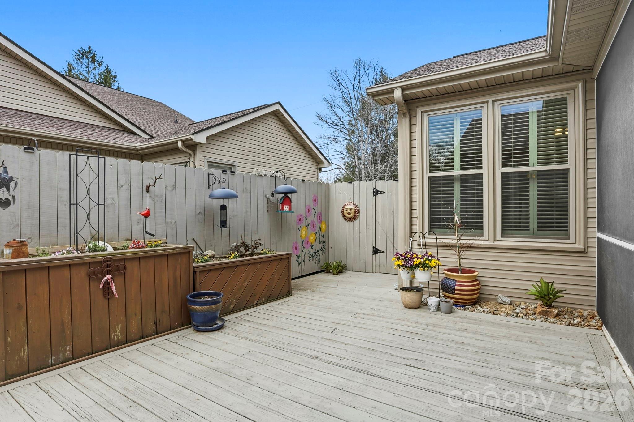 21 Tisha Lane — Hendersonville
