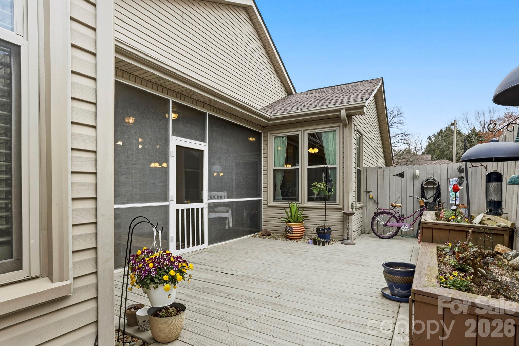21 Tisha Lane — Hendersonville