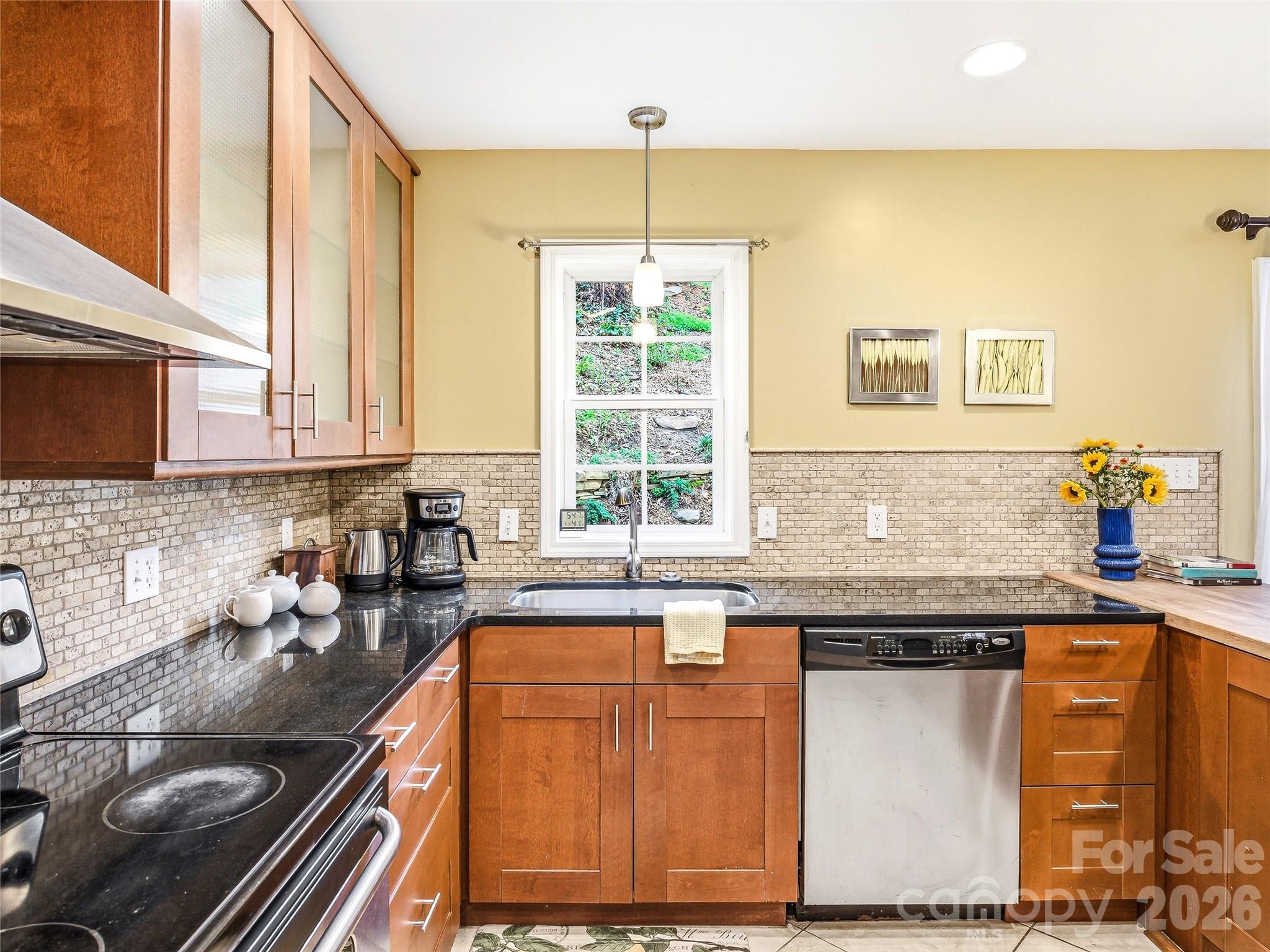 101 Westover Drive — Asheville