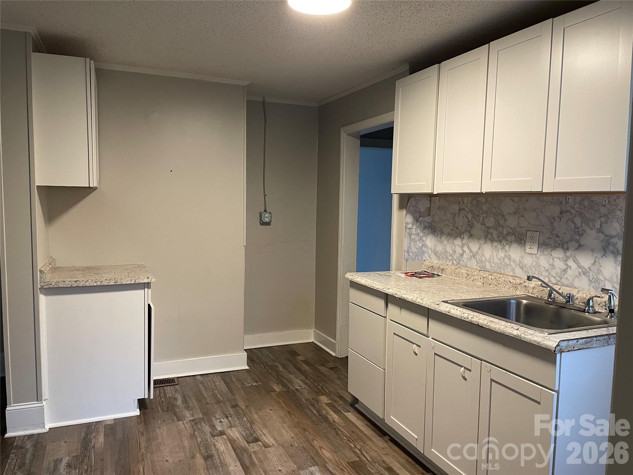 1203 Crowell Street W — Monroe
