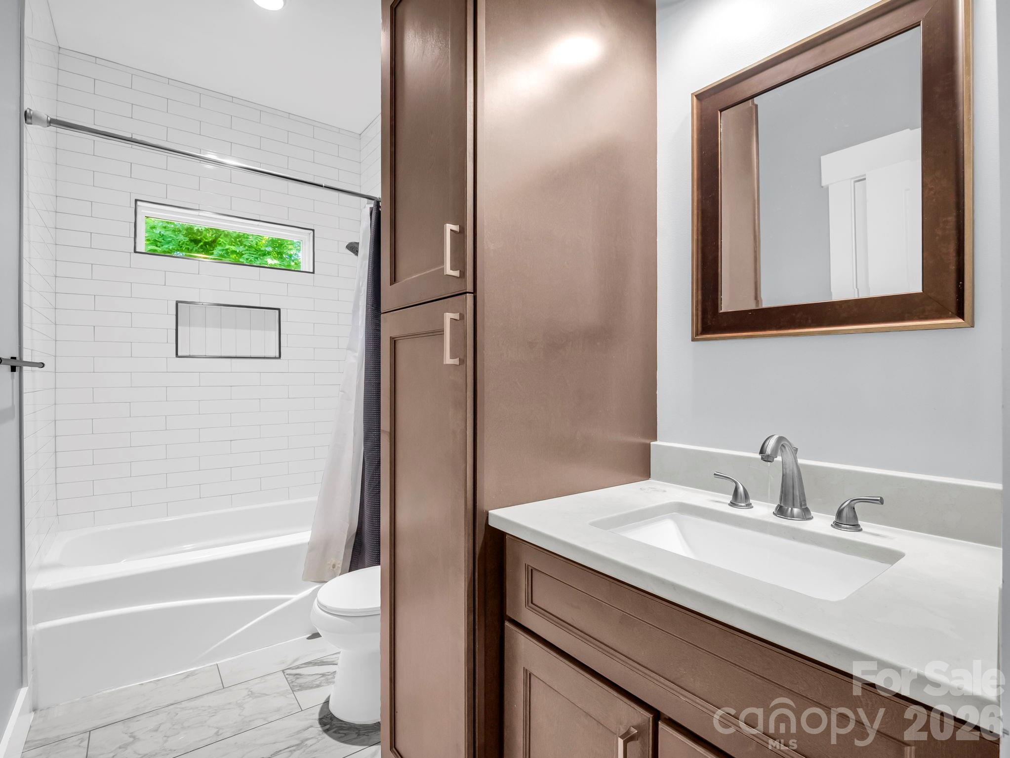 38 Scenic View Drive — Hendersonville