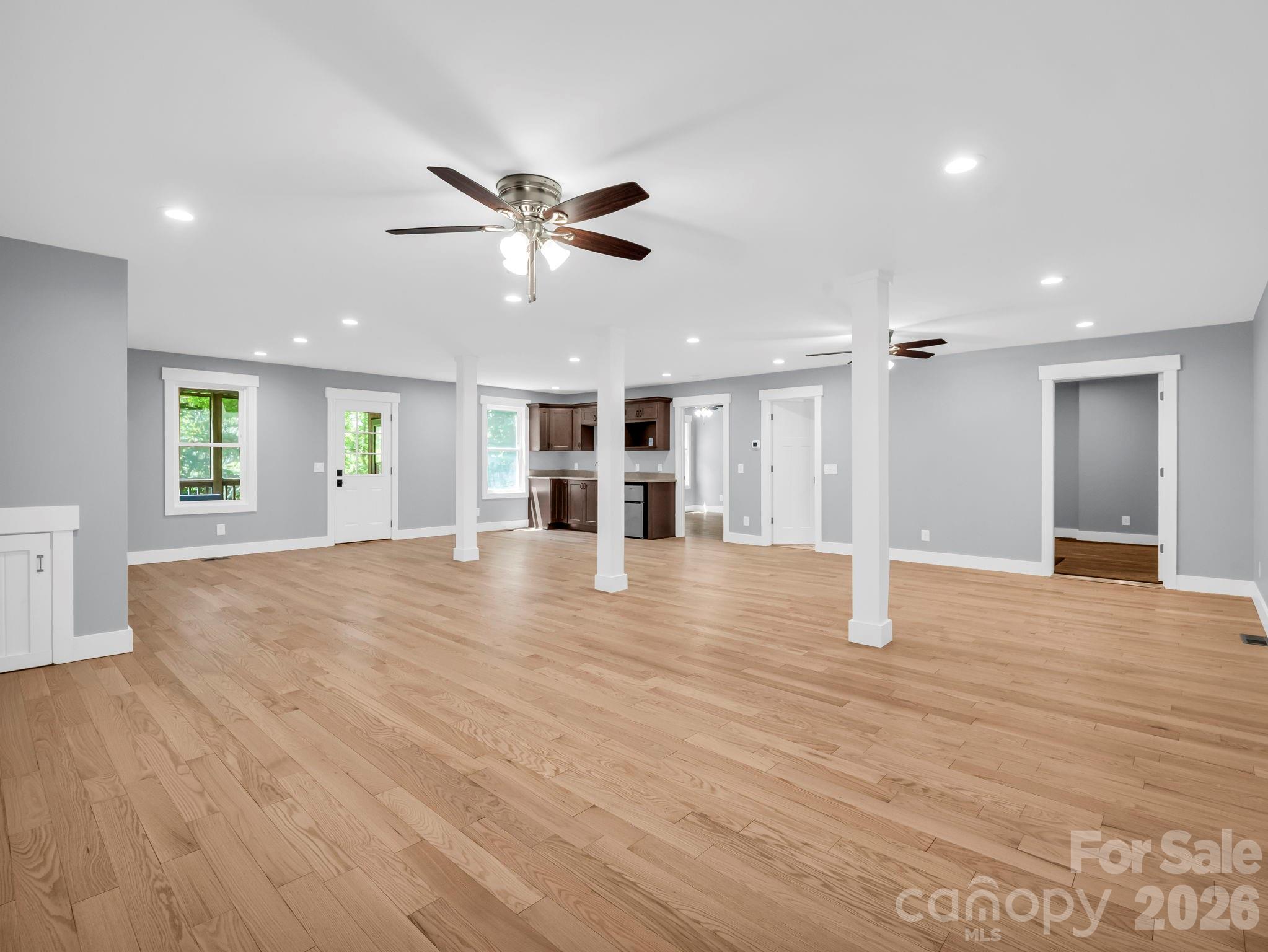 38 Scenic View Drive — Hendersonville