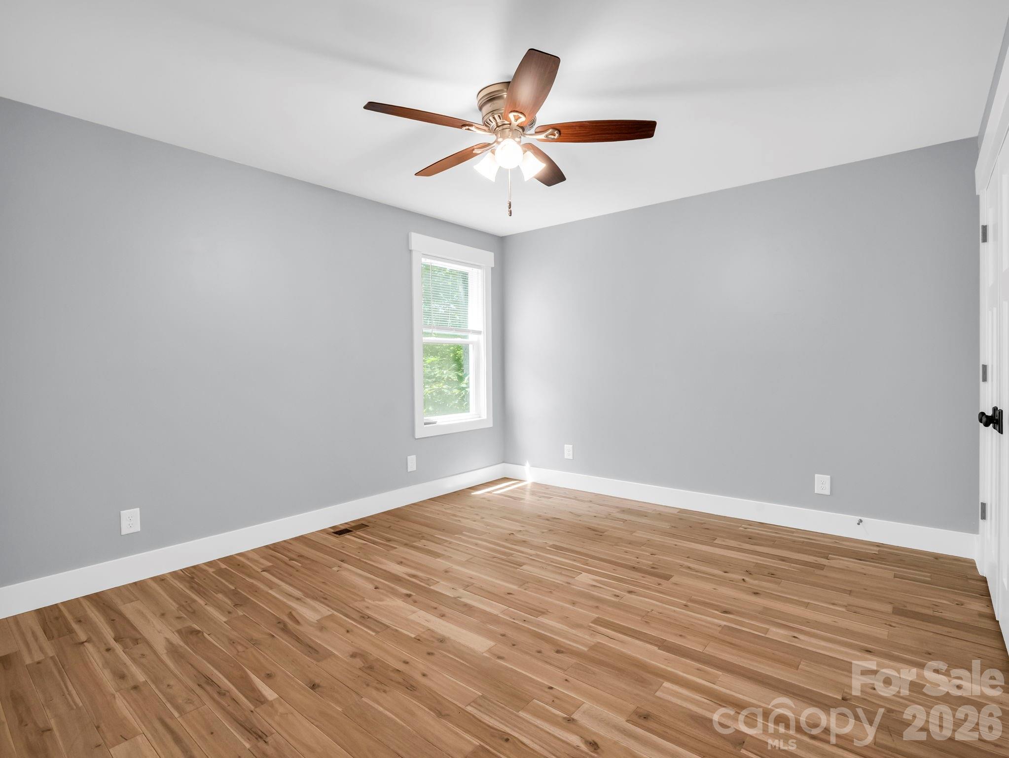 38 Scenic View Drive — Hendersonville