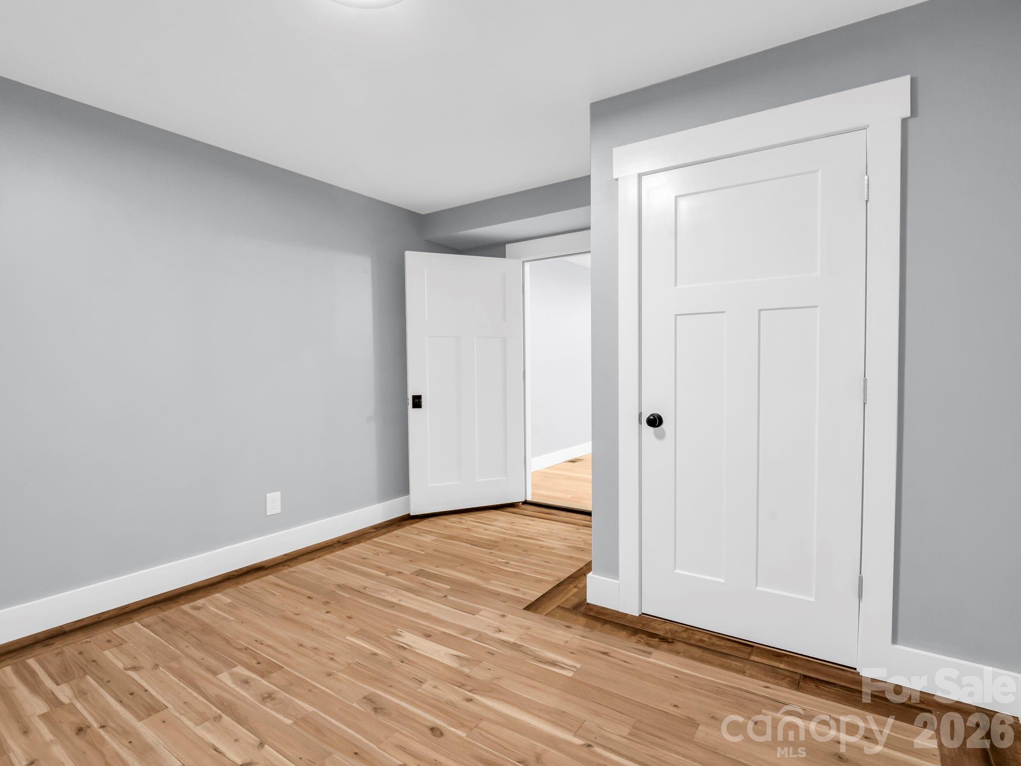 38 Scenic View Drive — Hendersonville