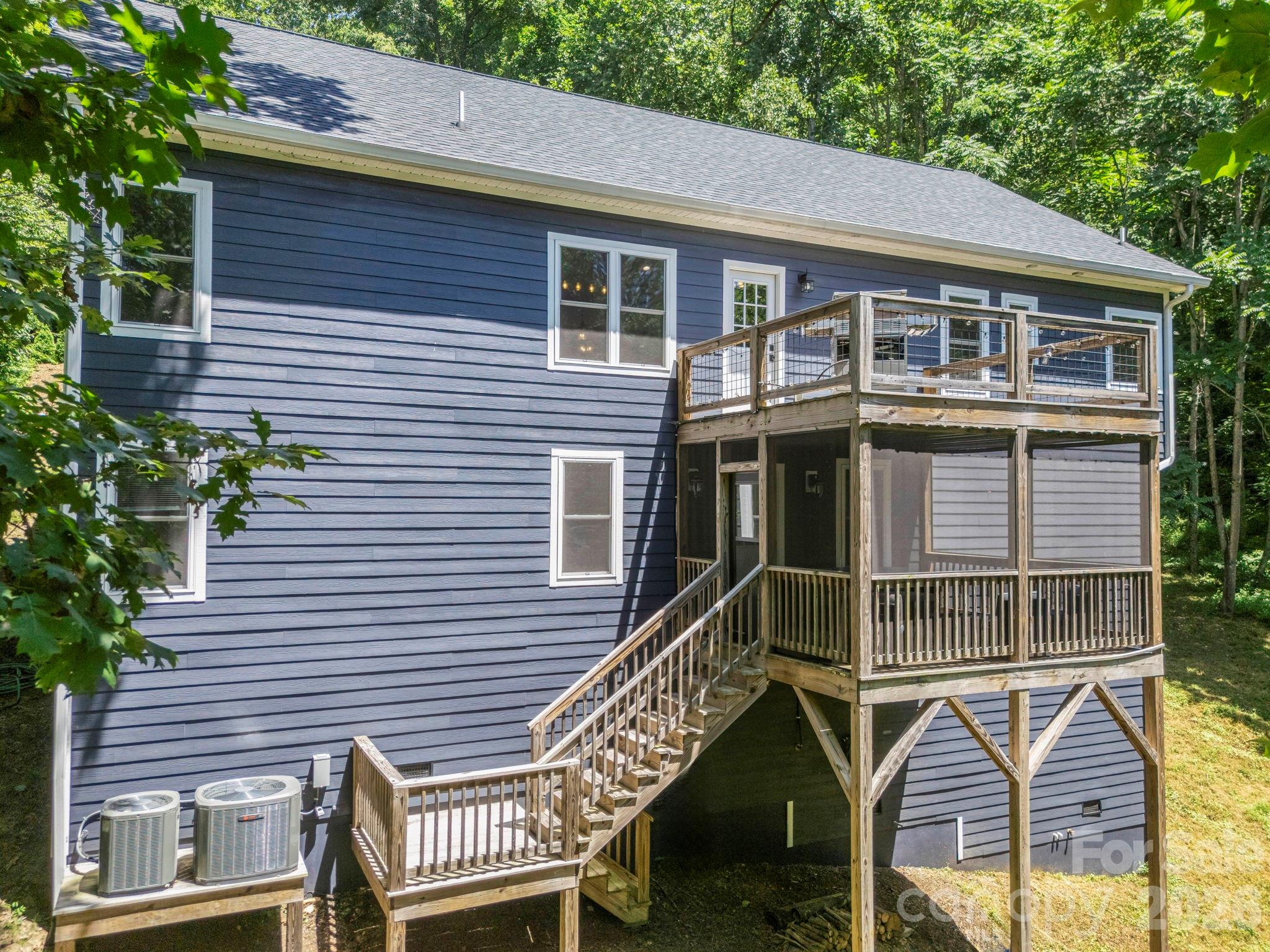 38 Scenic View Drive — Hendersonville