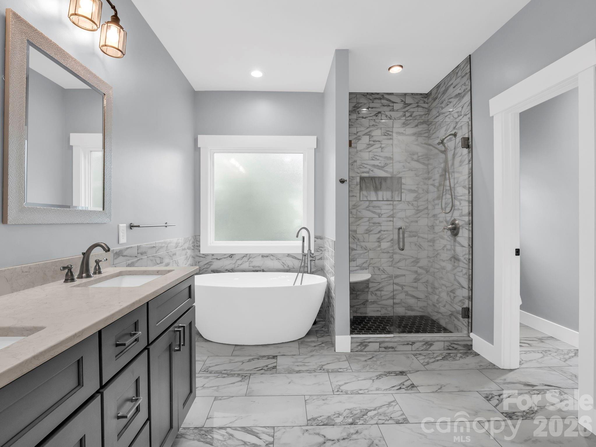 38 Scenic View Drive — Hendersonville